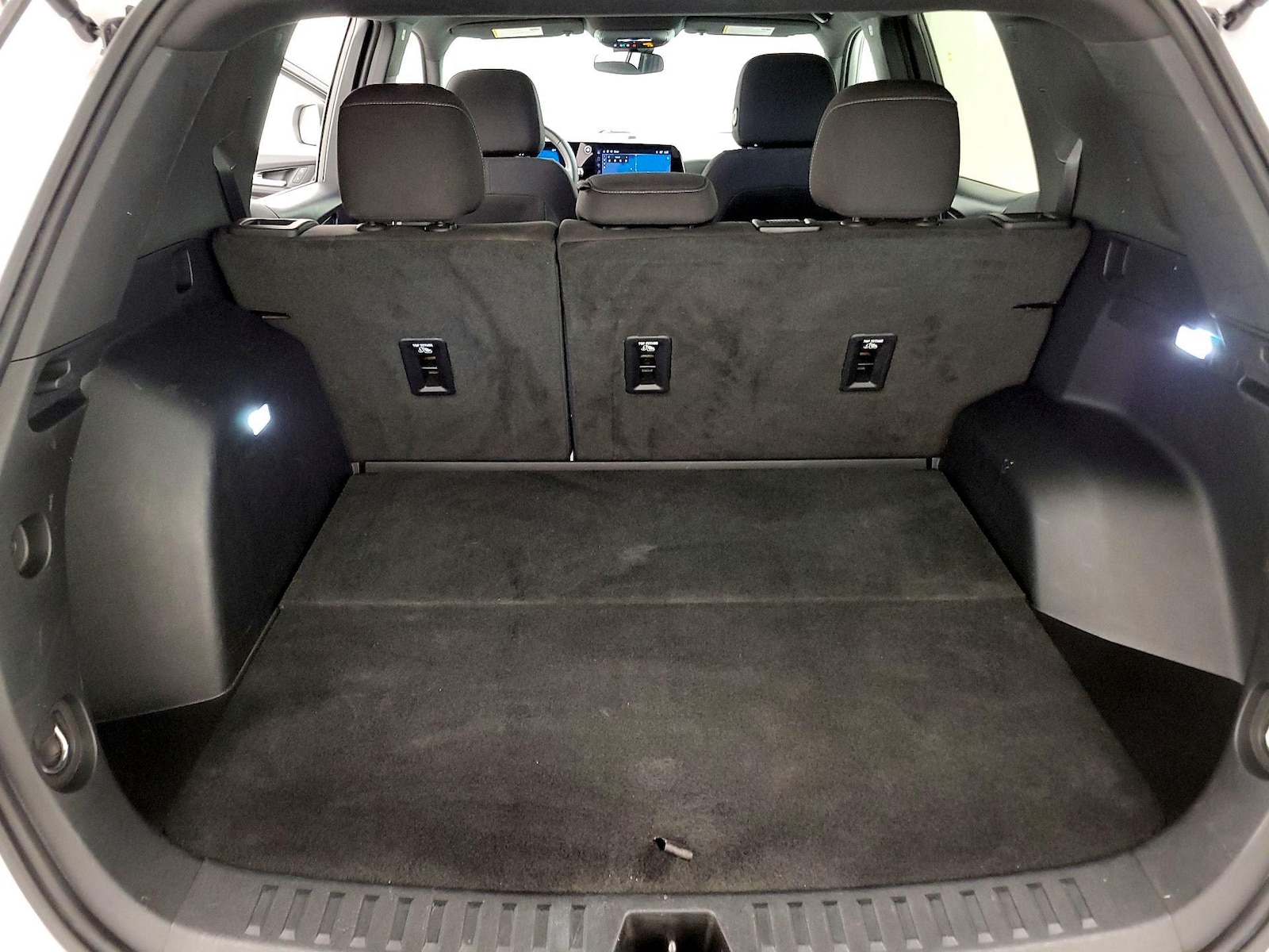 2025 Chevrolet Equinox LT - Photo 22