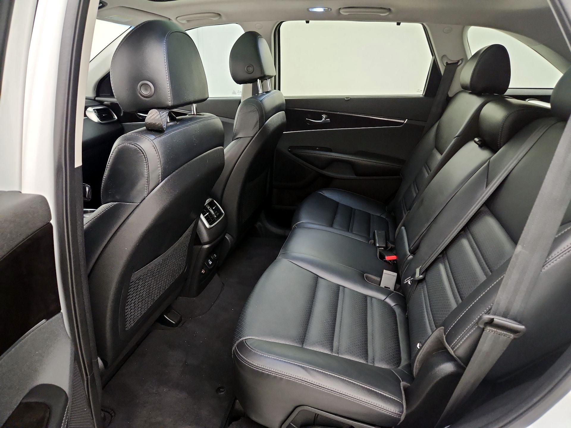 Thumbnail: 2018 Kia Sorento - 20