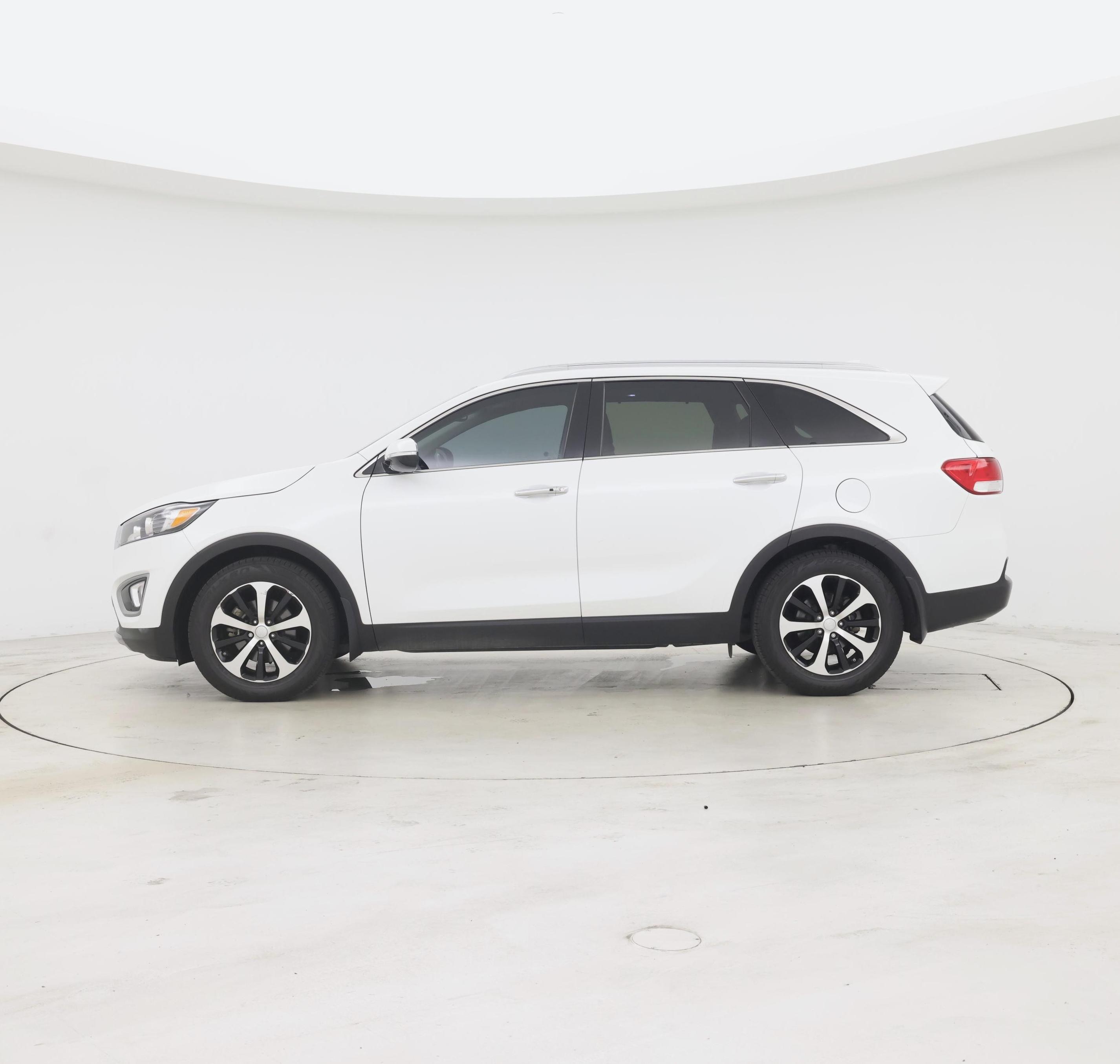 Thumbnail: 2018 Kia Sorento - 3