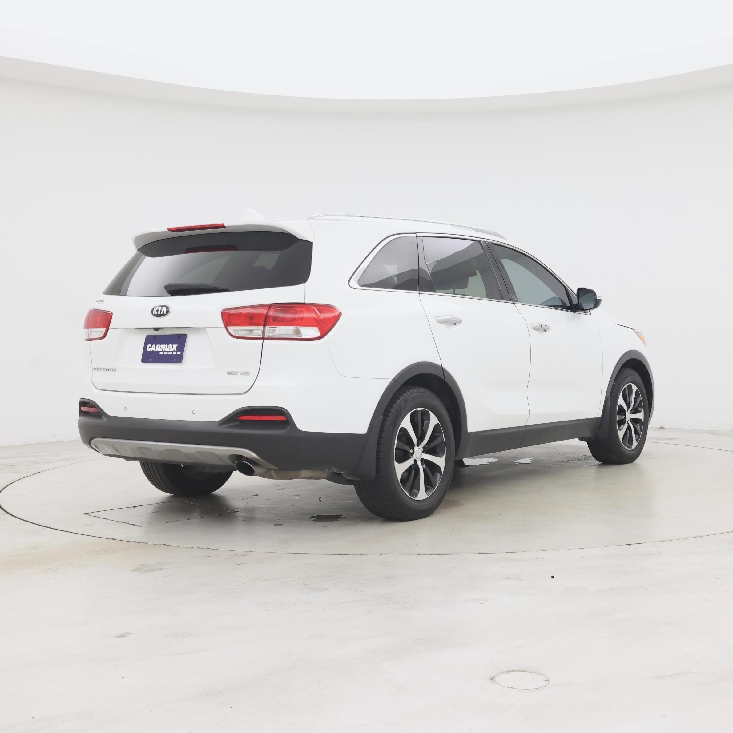 Thumbnail: 2018 Kia Sorento - 8