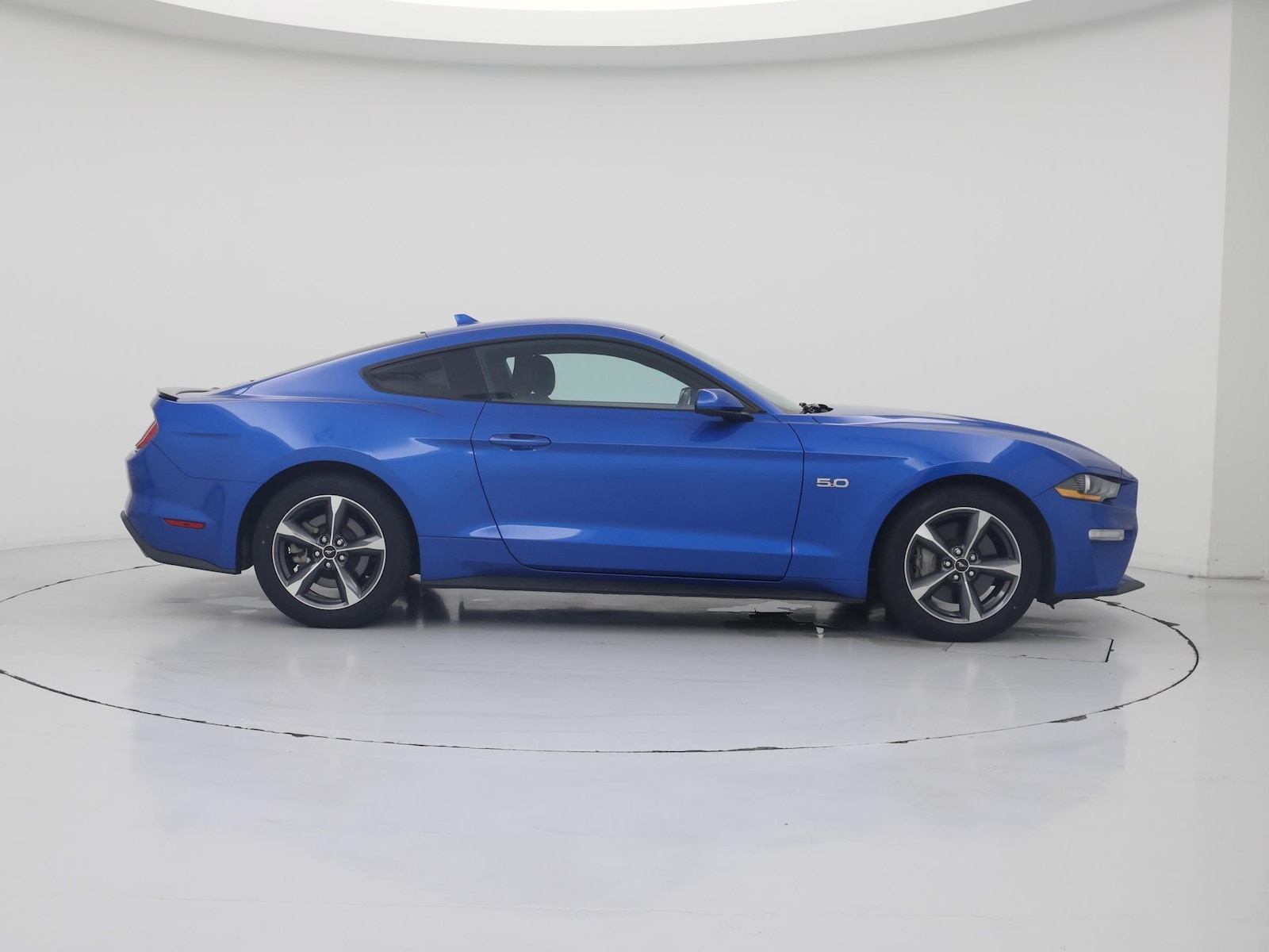 2021 Ford Mustang GT - Photo 8