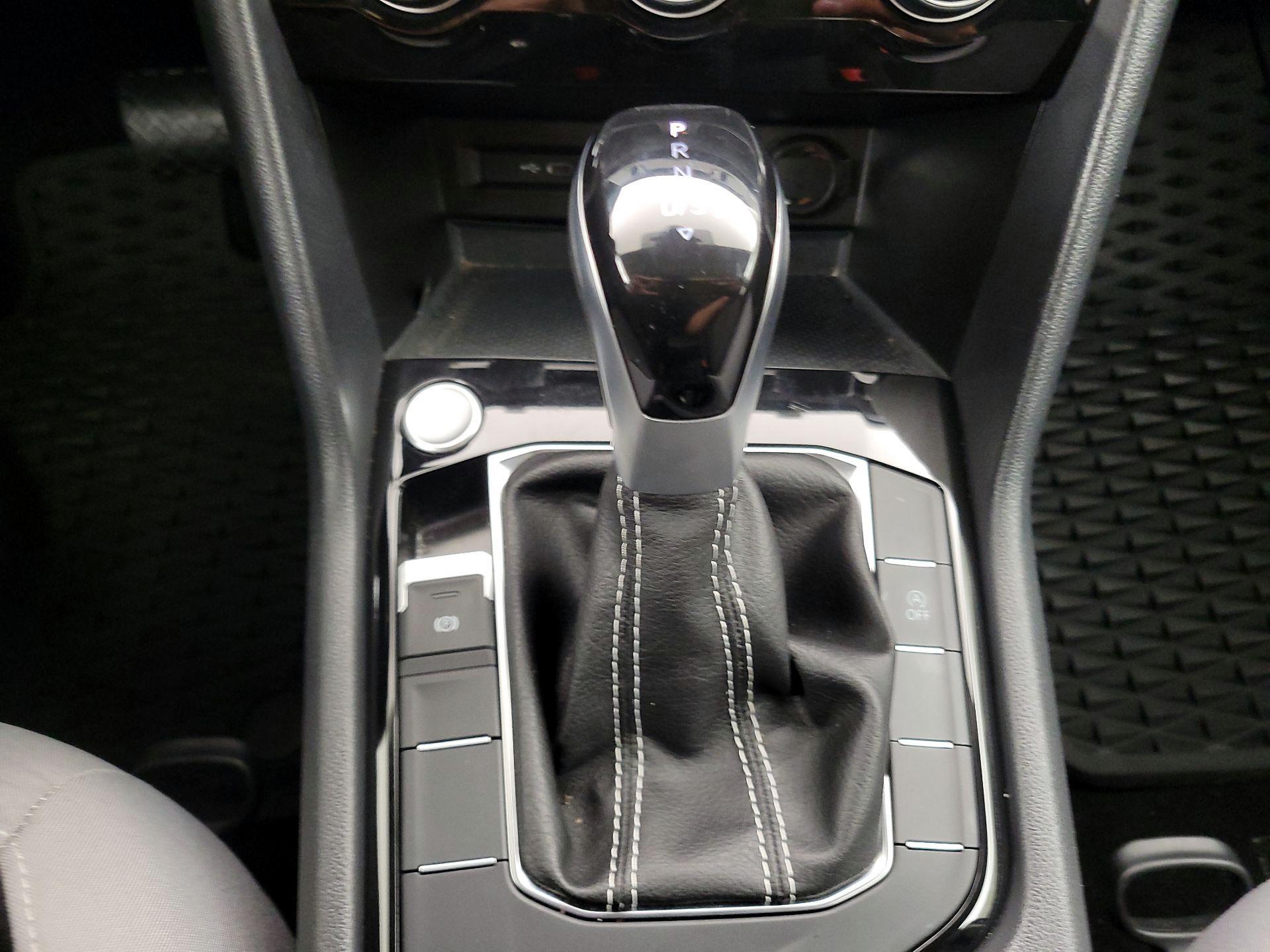 Thumbnail: 2024 Volkswagen Taos - 17