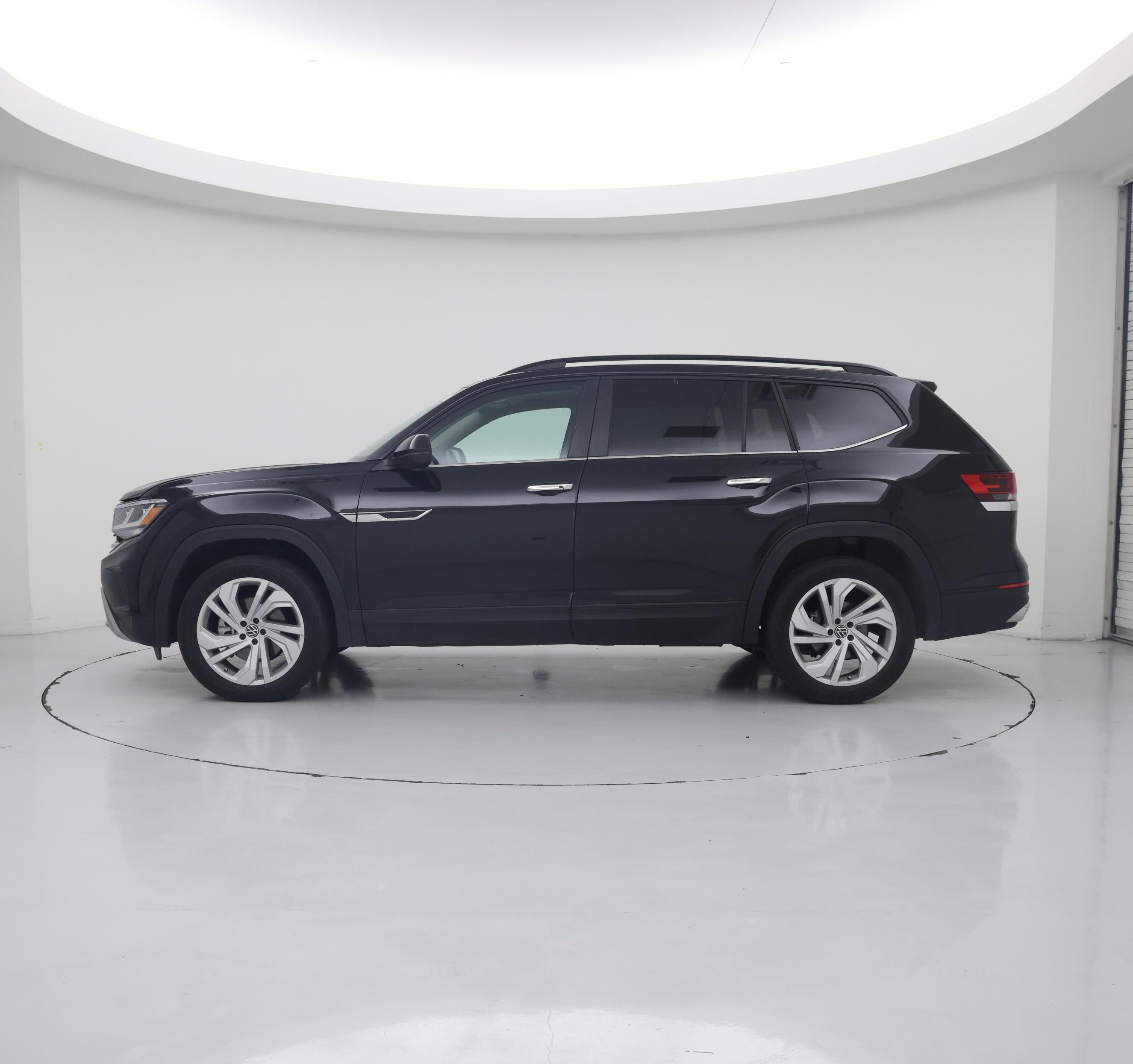 Thumbnail: 2023 Volkswagen Atlas - 3