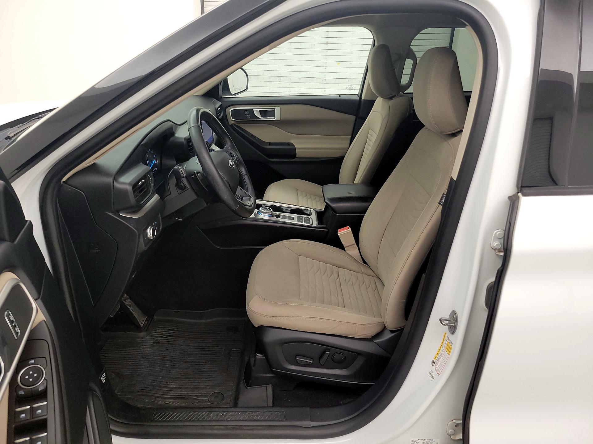Thumbnail: 2020 Ford Explorer - 11
