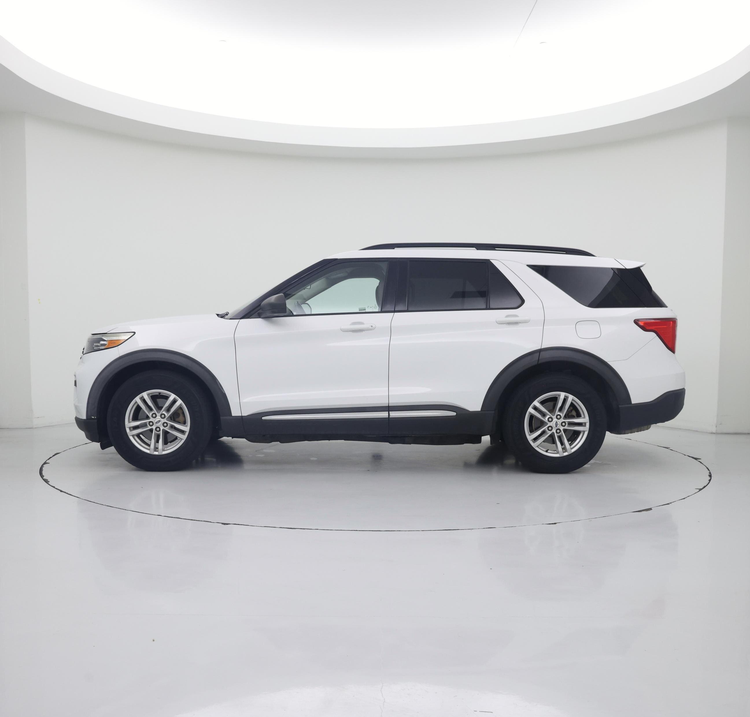 Thumbnail: 2020 Ford Explorer - 3