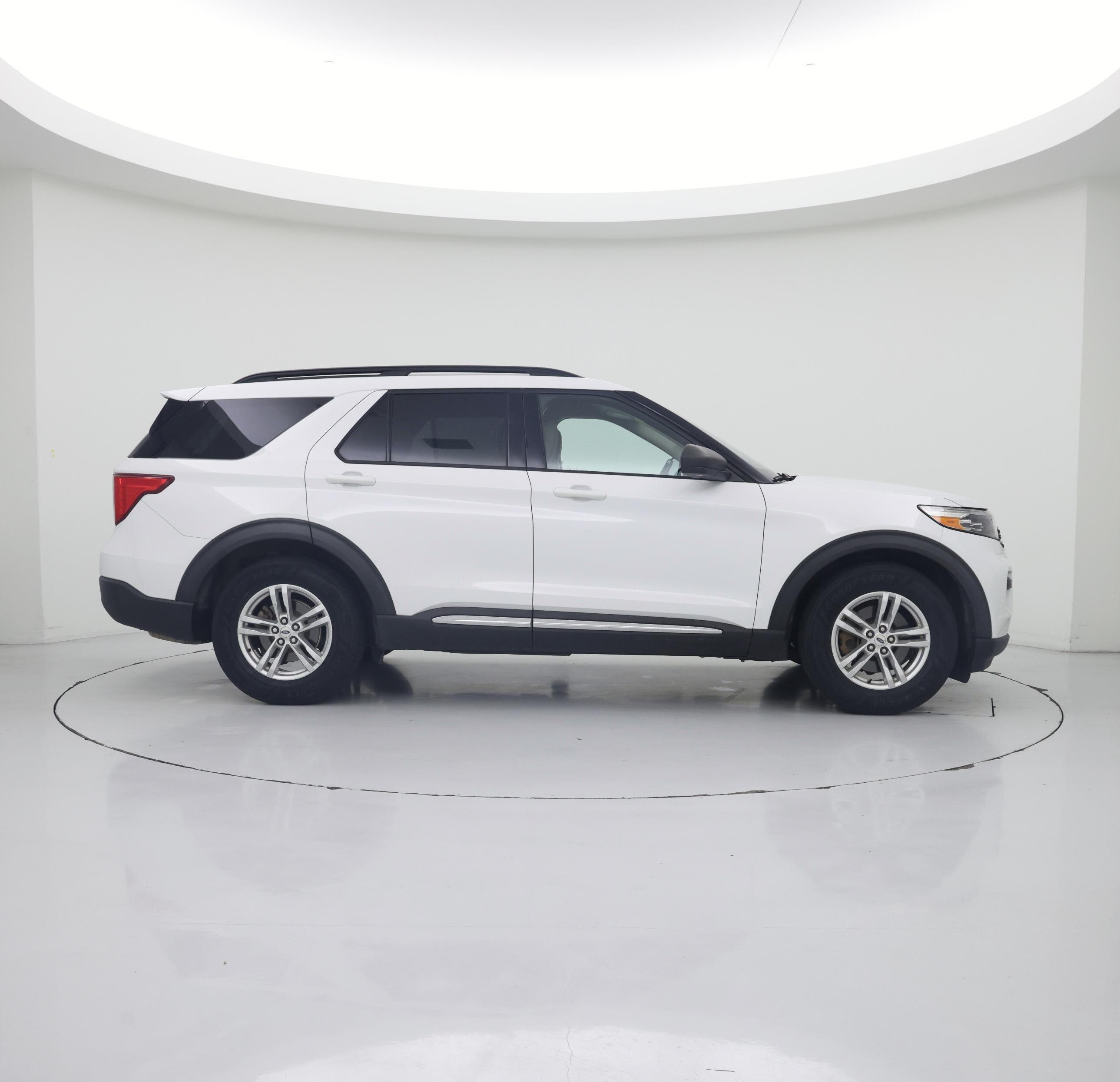 Thumbnail: 2020 Ford Explorer - 7
