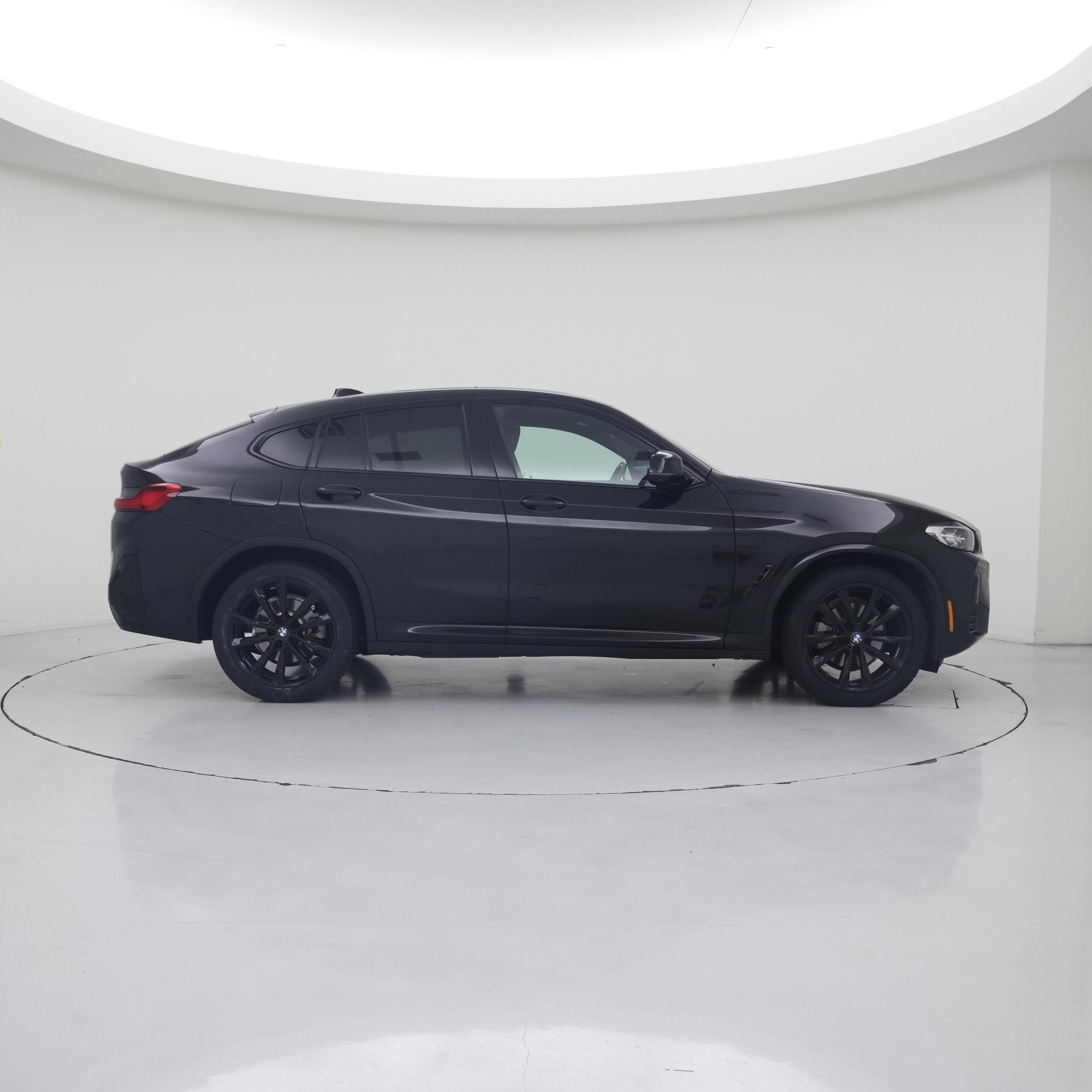 Thumbnail: 2023 BMW X4 - 7