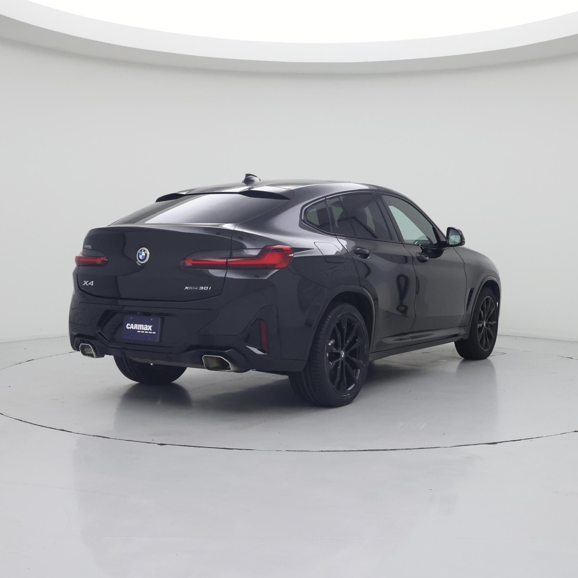 Thumbnail: 2023 BMW X4 - 8