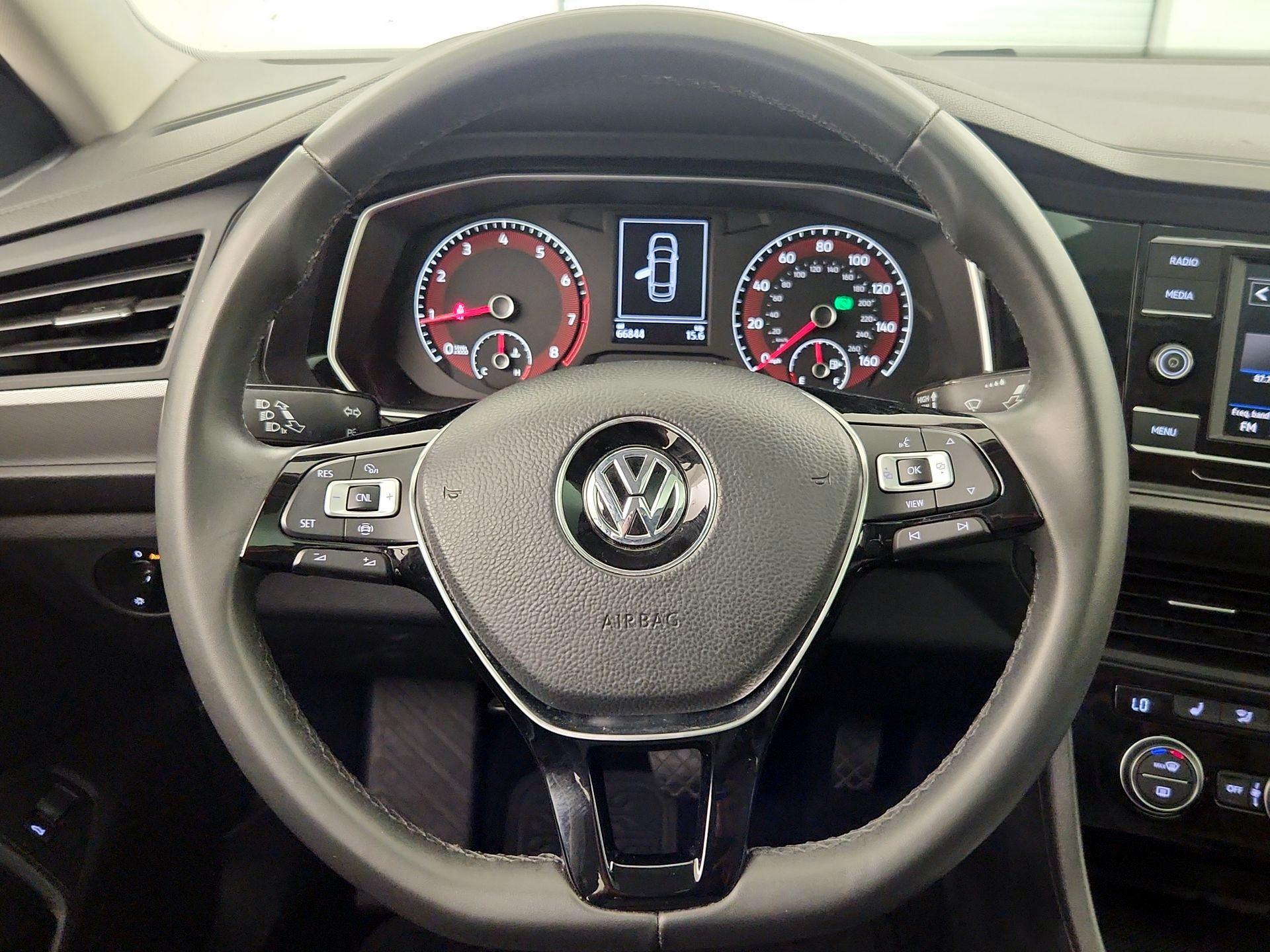 Thumbnail: 2020 Volkswagen Jetta - 10