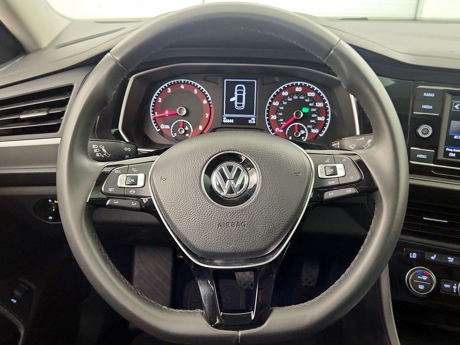2020 Volkswagen Jetta SE - Photo 11