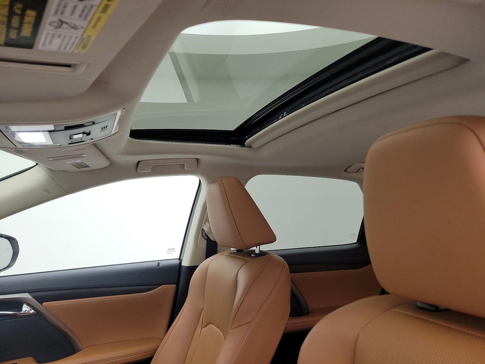 Sunroof(s) & Overhead Airbags