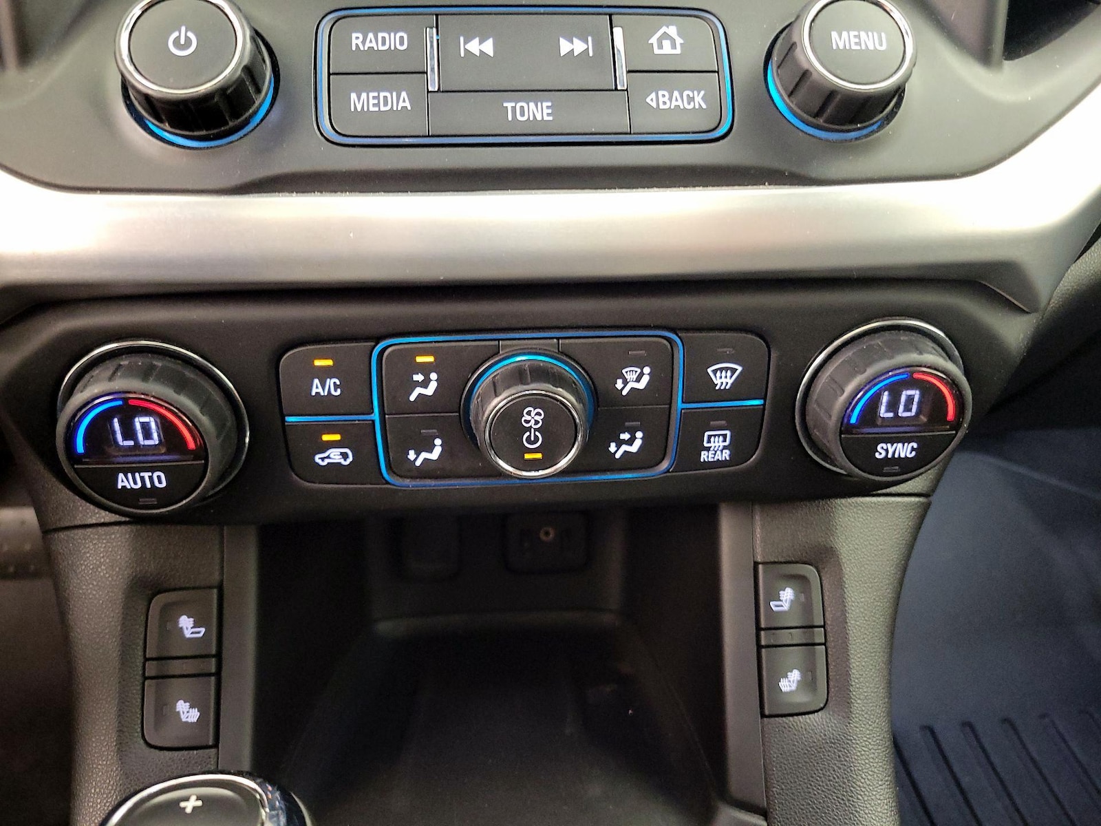 2017 GMC Acadia SLT-2 - Photo 17