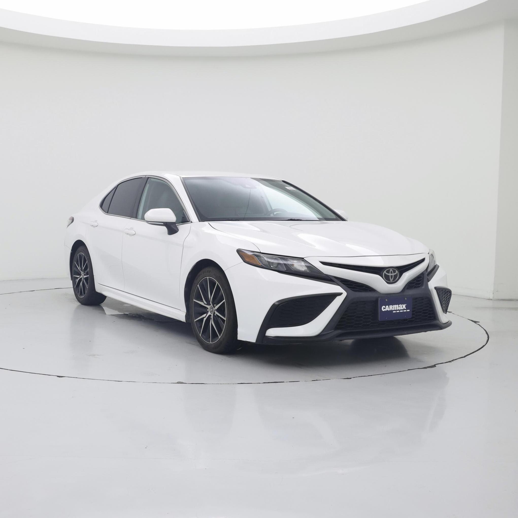 White 2023 Toyota Camry Sedan Front-Wheel Drive Automatic