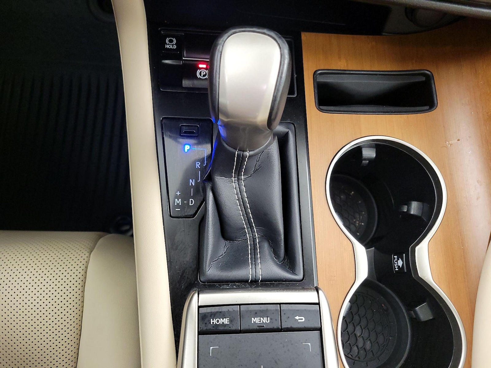 2022 Lexus RX 350 - Photo 18
