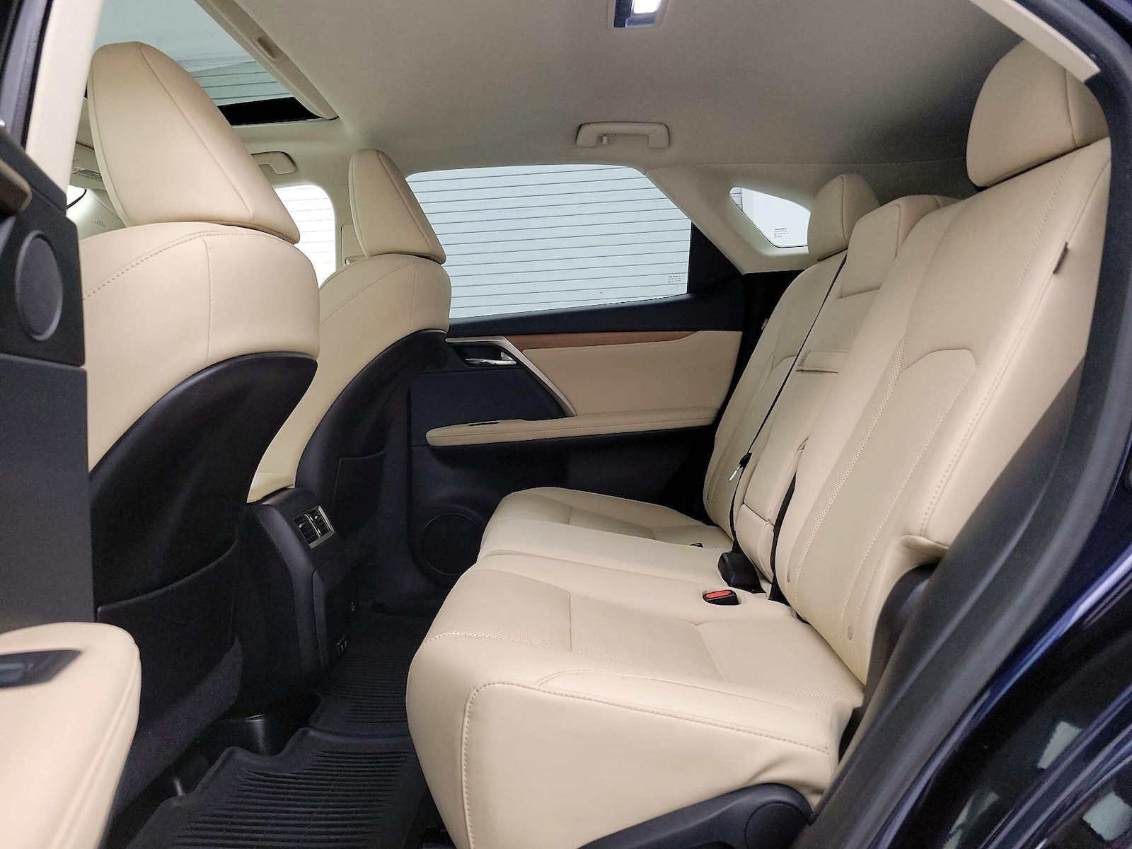 2022 Lexus RX 350 - Photo 21