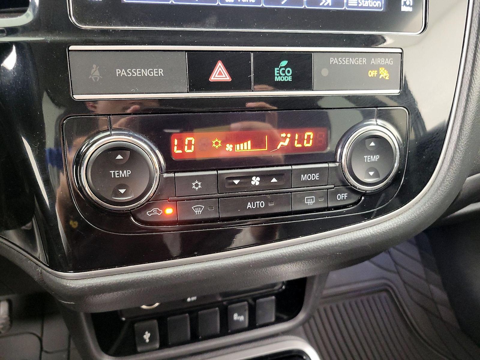 2019 Mitsubishi Outlander SEL - Photo 17