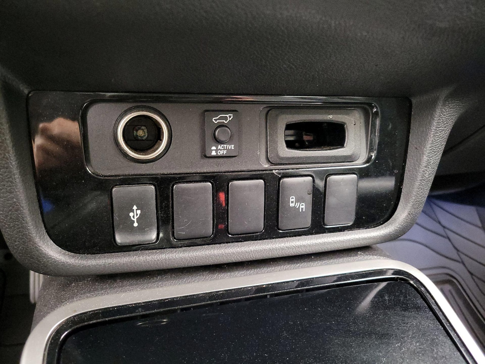 2019 Mitsubishi Outlander SEL - Photo 19