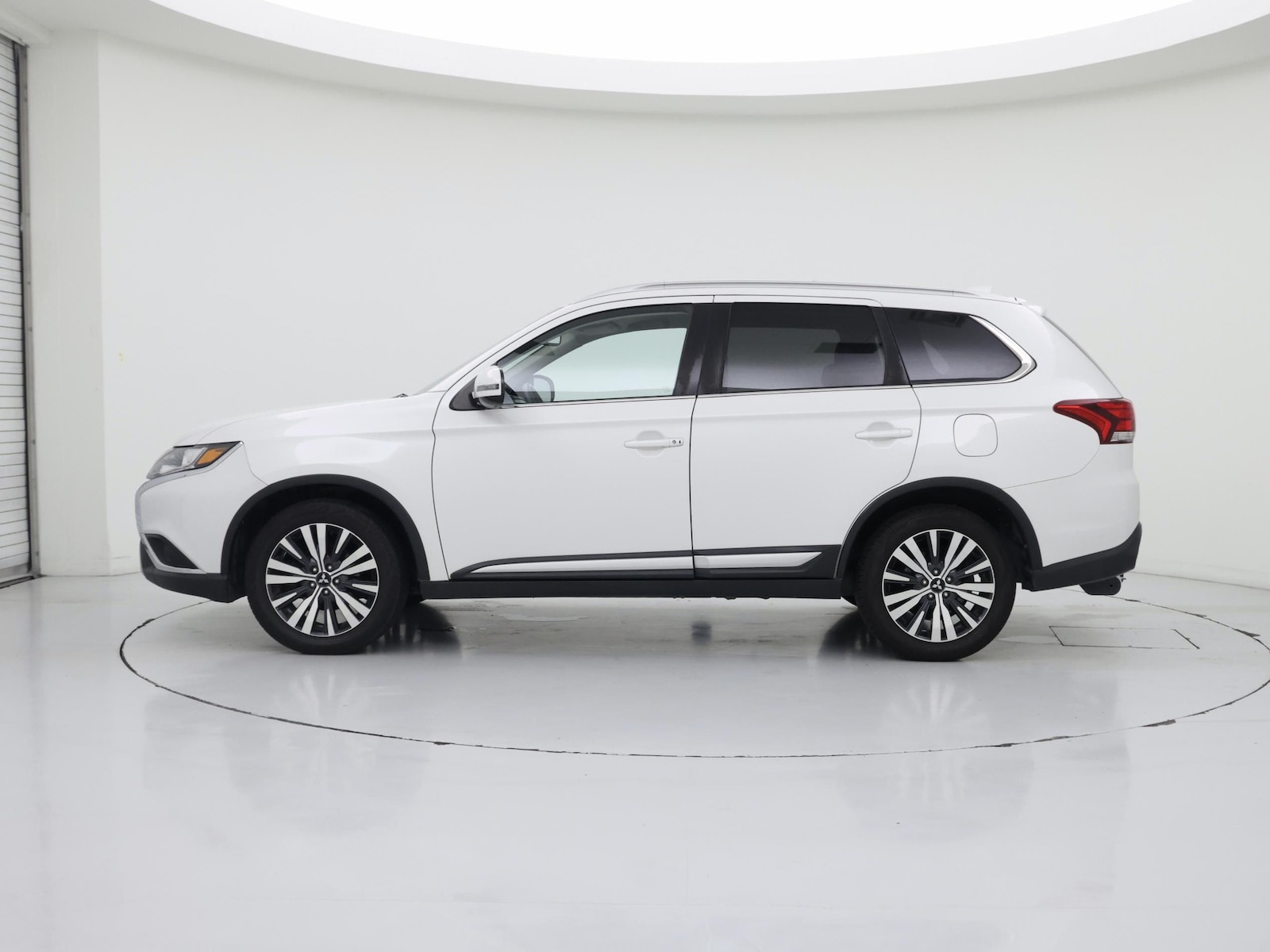 2019 Mitsubishi Outlander SEL - Photo 4