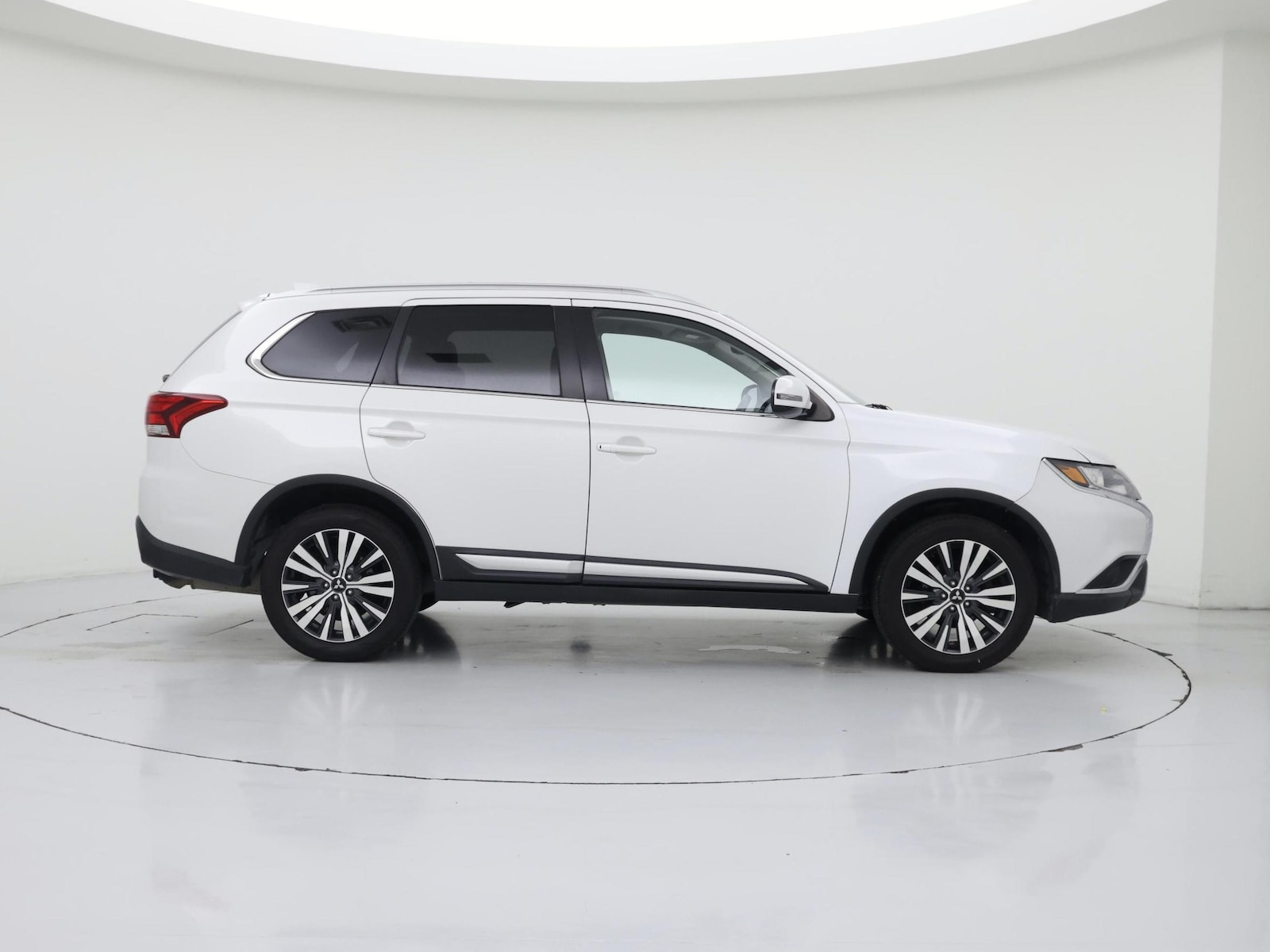 2019 Mitsubishi Outlander SEL - Photo 8
