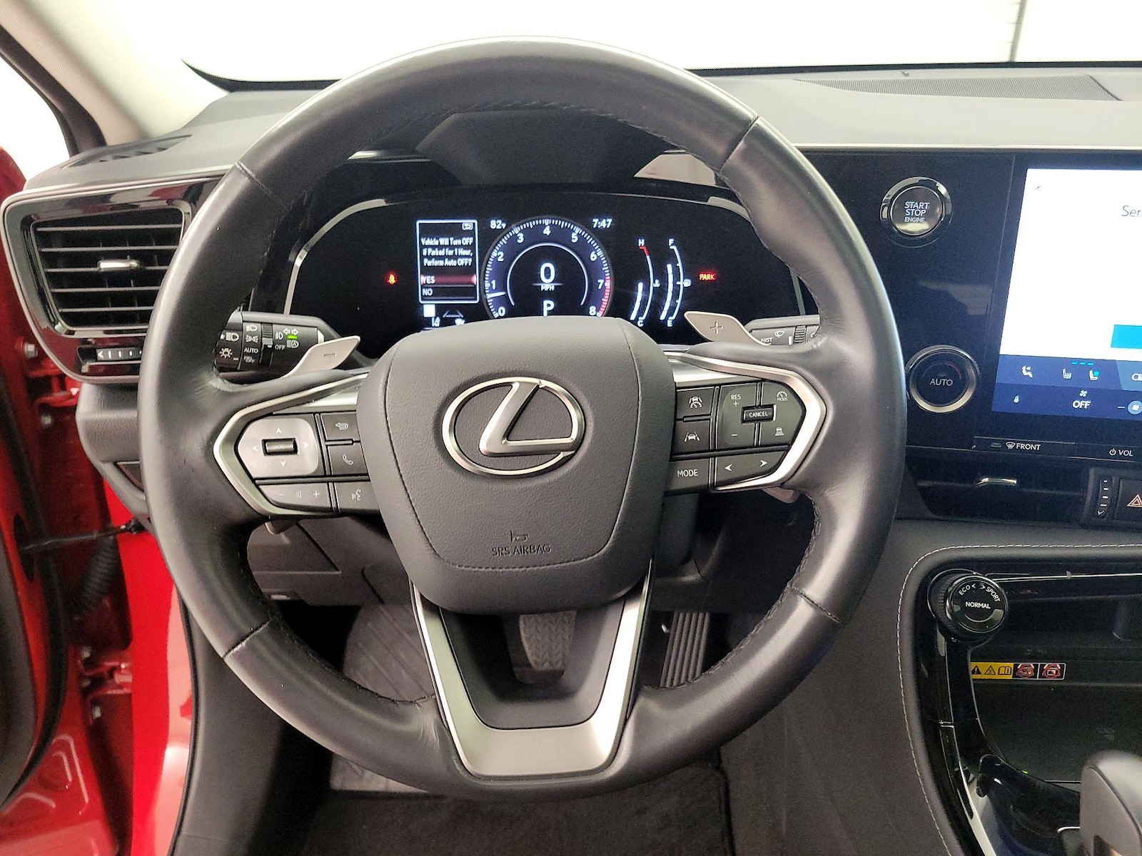 2025 Lexus NX 250 - Photo 11