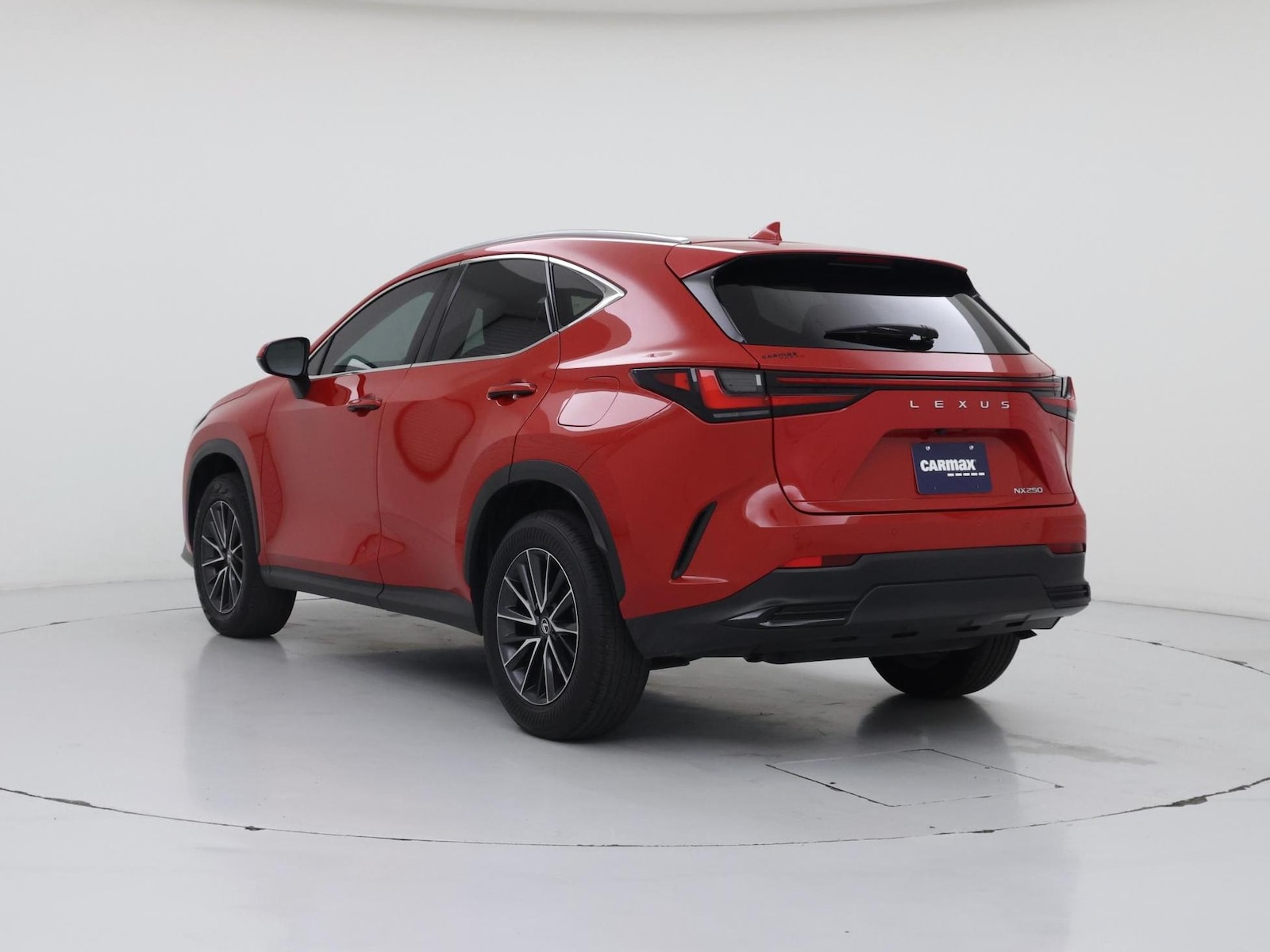 2025 Lexus NX 250 - Photo 3