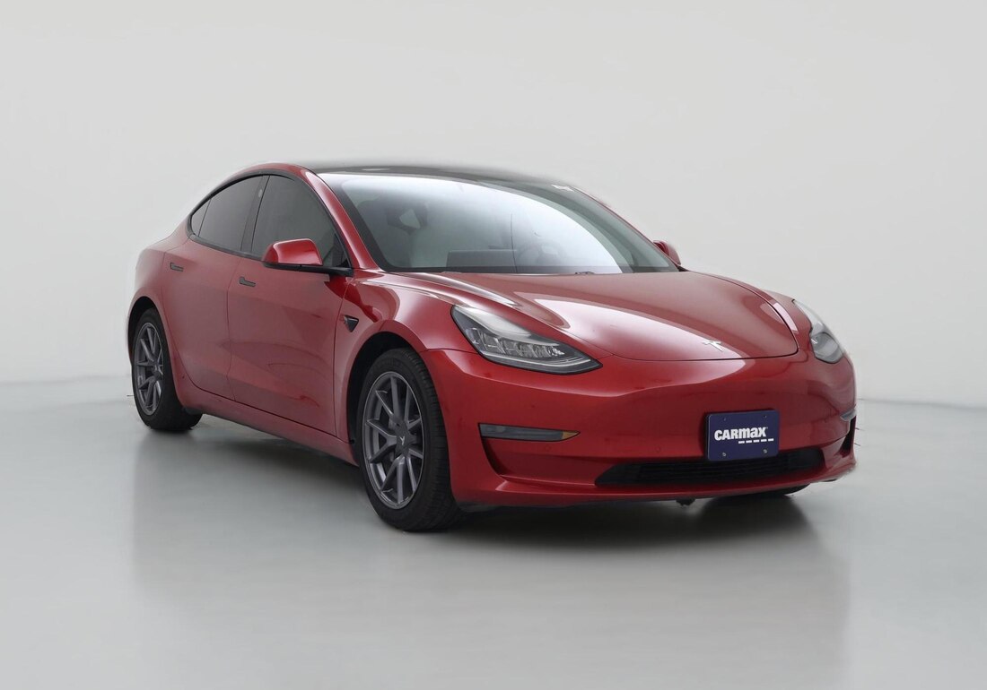 2021 Tesla Model 3 Standard Range Plus in Red — CarMax photo