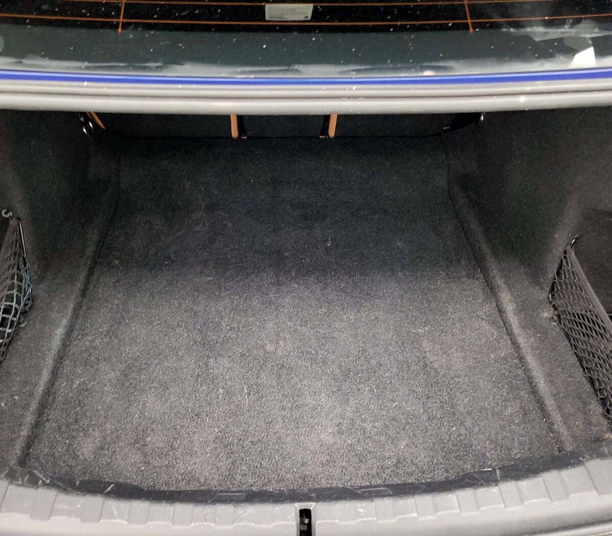 Trunk/Cargo (Seats Up)