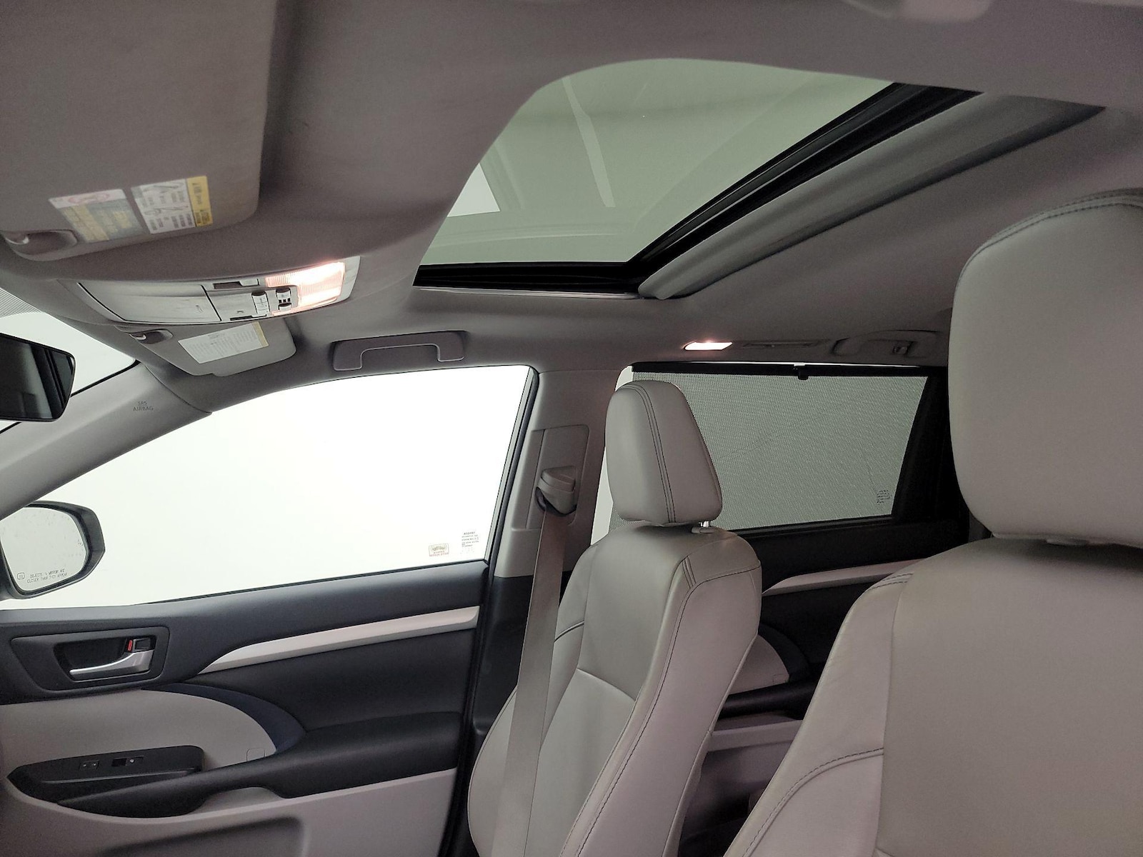 Sunroof(s) & Overhead Airbags
