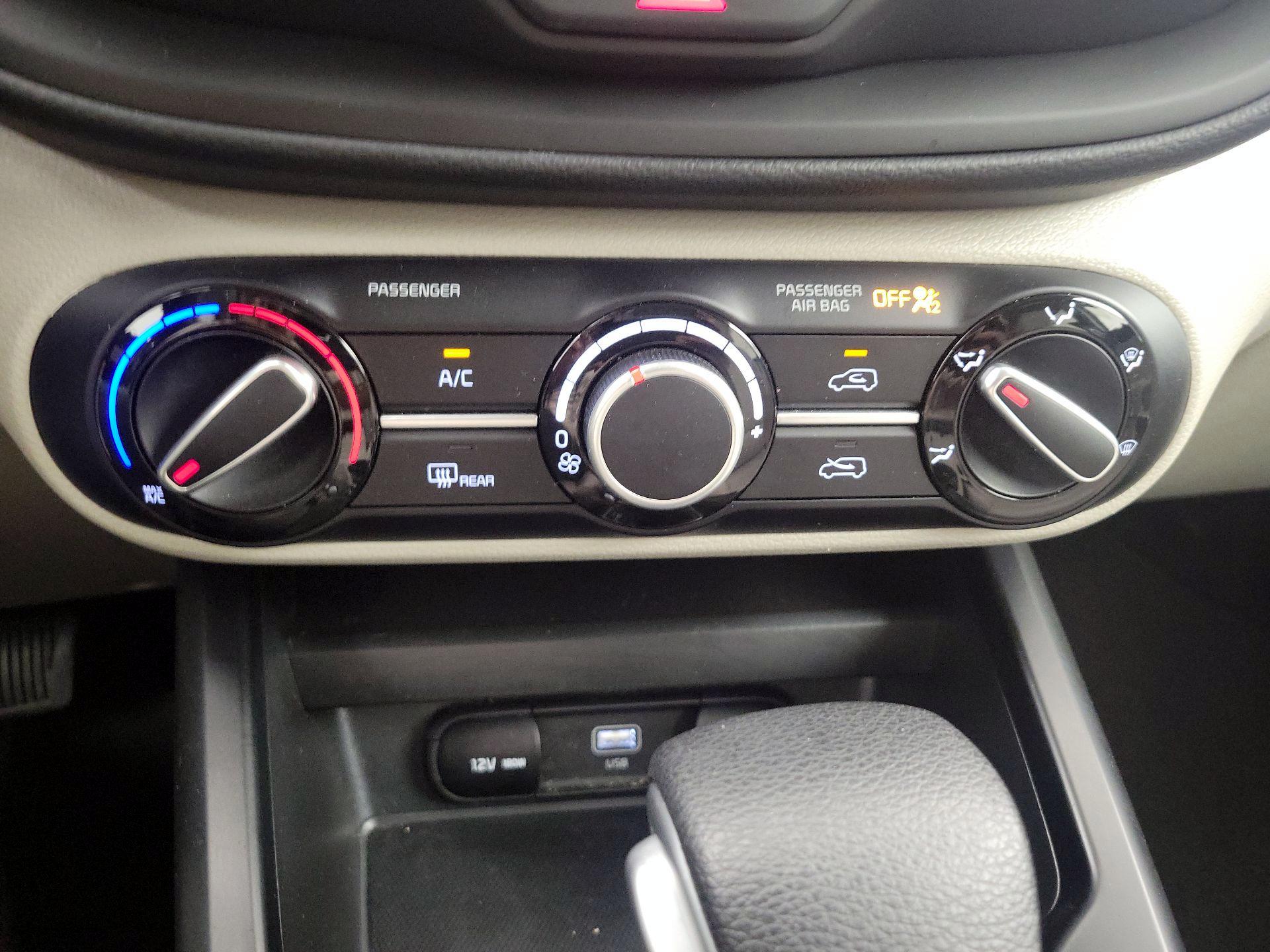 Thumbnail: 2025 Kia Soul - 16
