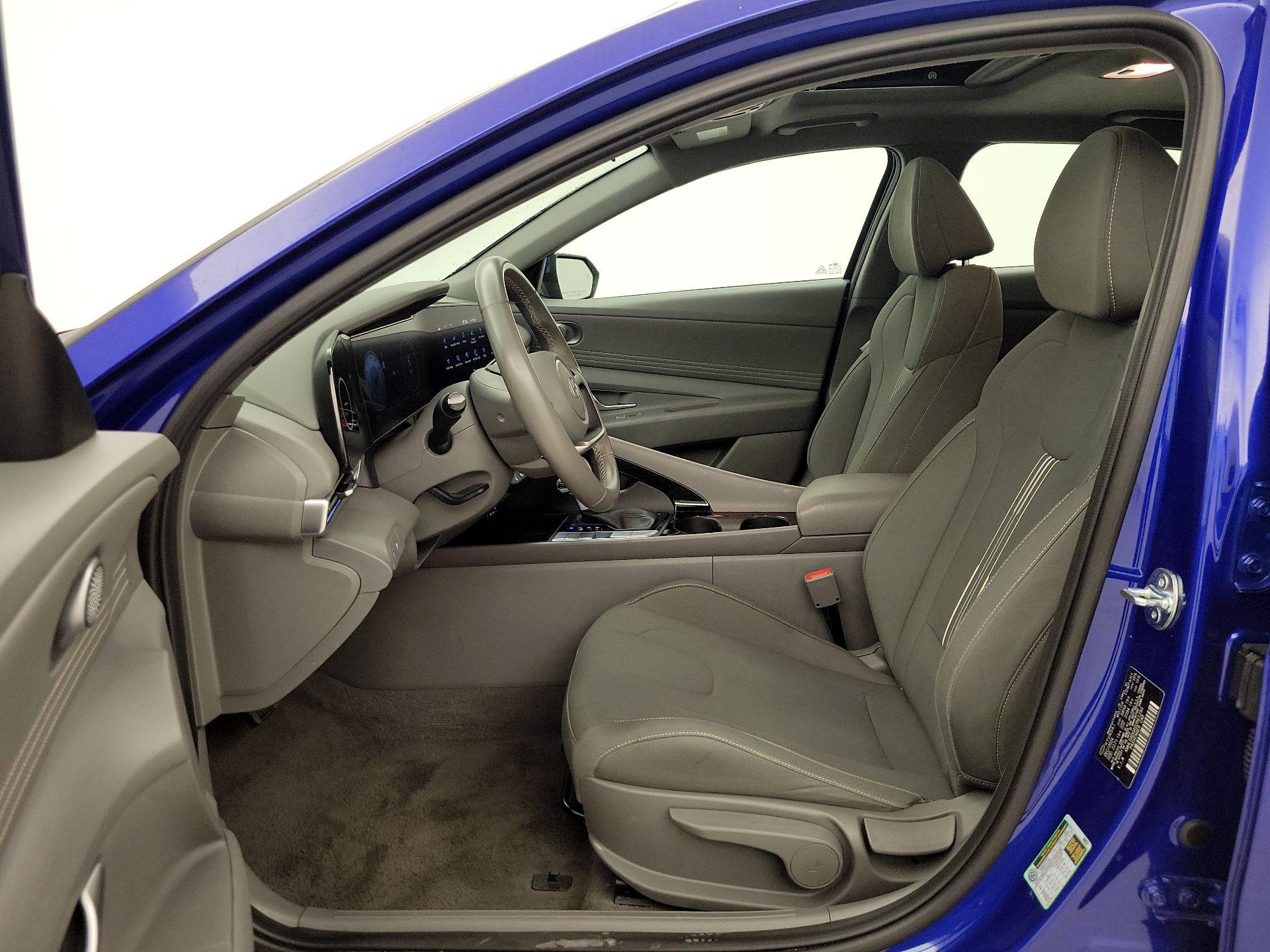Thumbnail: 2025 Hyundai Elantra - 11
