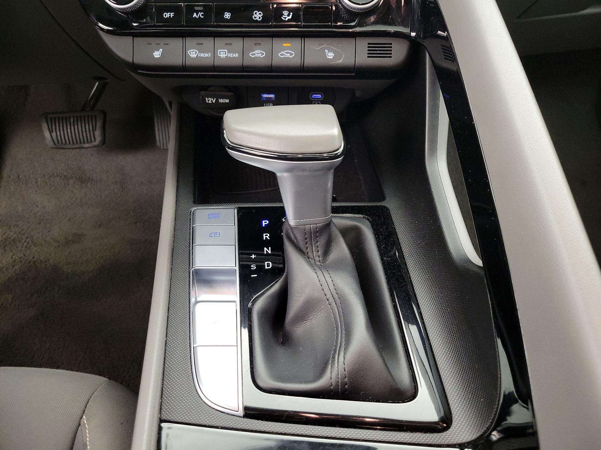 Thumbnail: 2025 Hyundai Elantra - 18