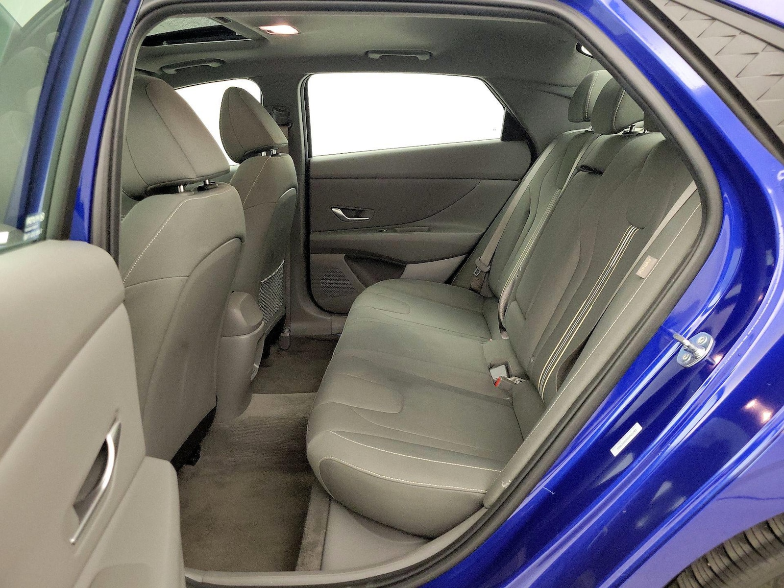 2025 Hyundai Elantra SEL - Photo 22