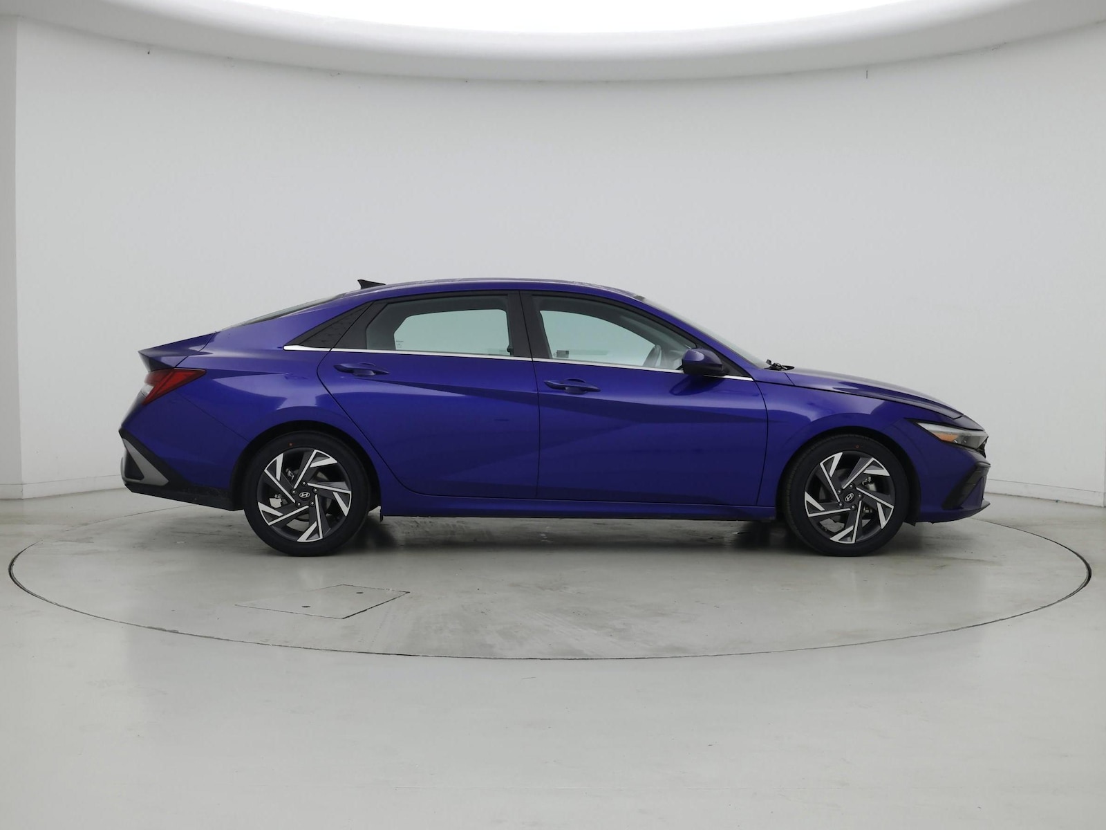 2025 Hyundai Elantra SEL - Photo 8