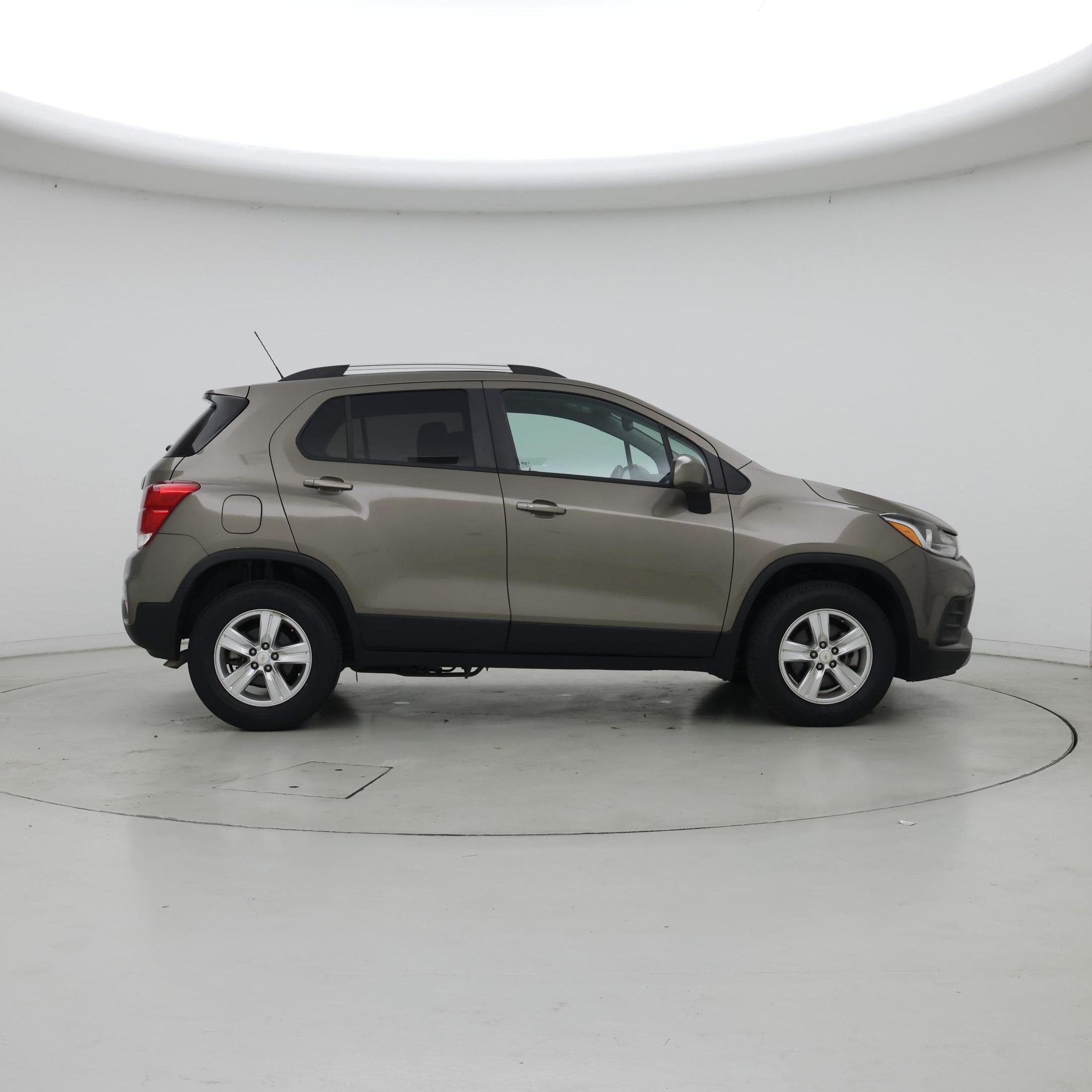 Thumbnail: 2022 Chevrolet Trax - 7