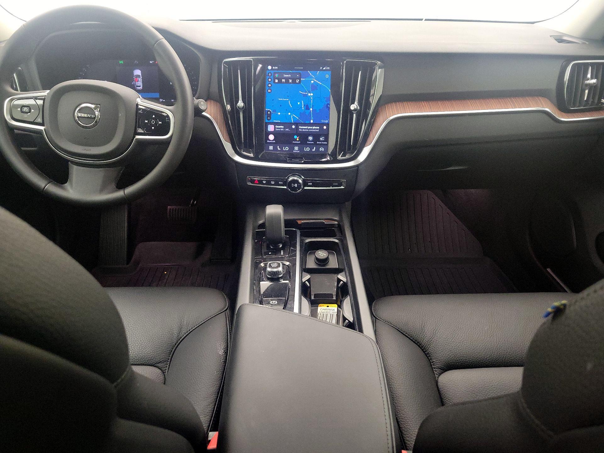 Thumbnail: 2025 Volvo S60 - 9