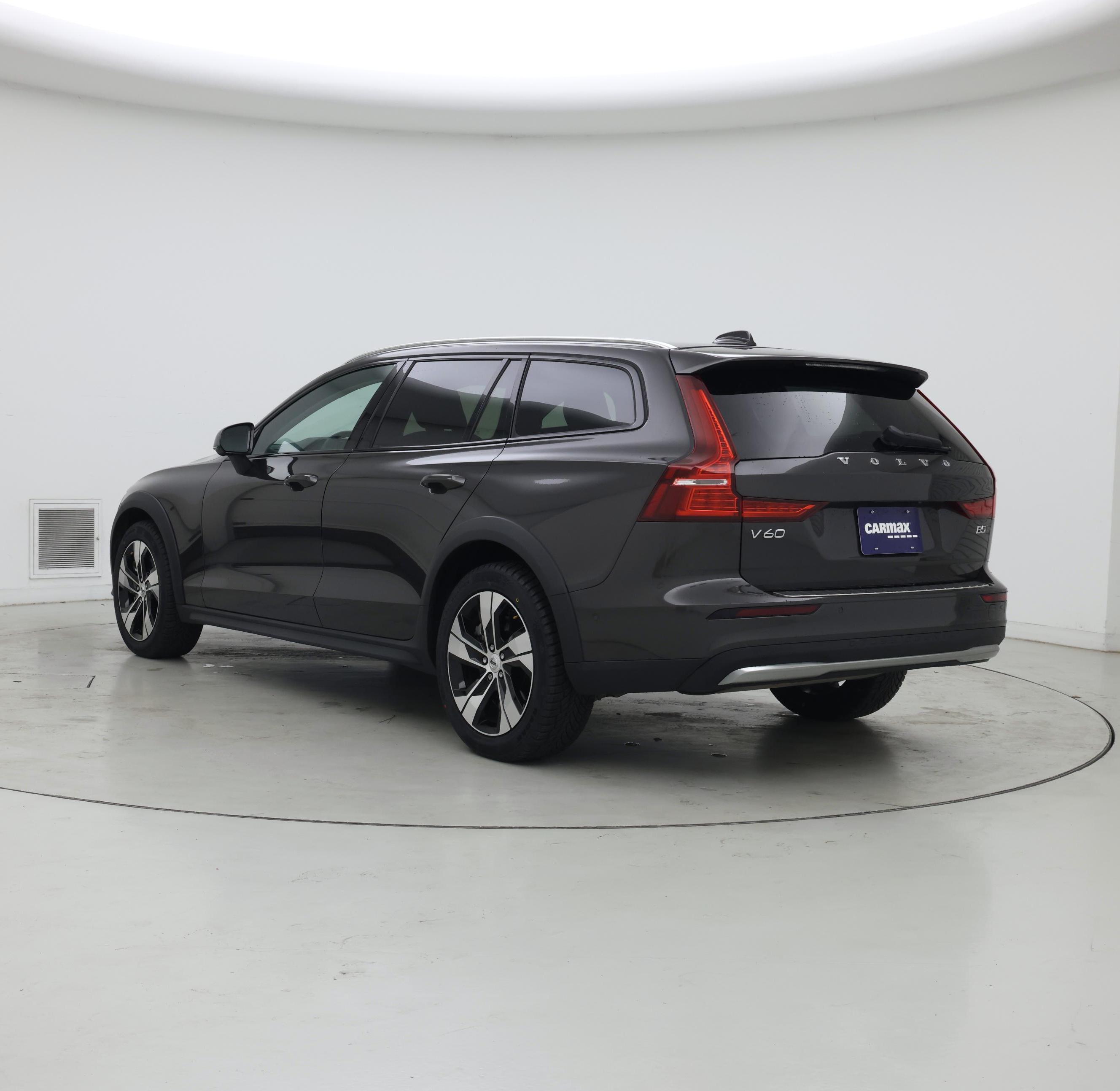 Thumbnail: 2025 Volvo S60 - 2