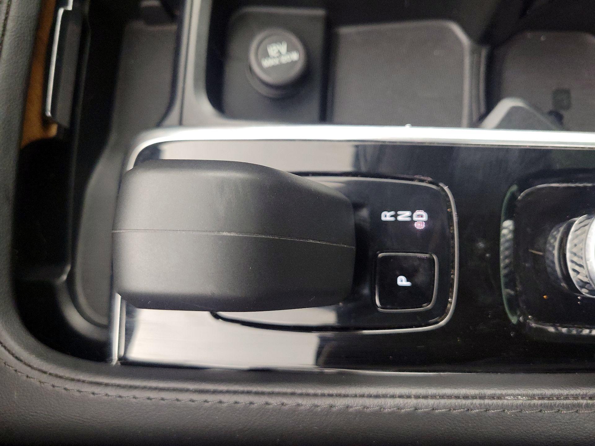 Thumbnail: 2023 Volvo XC90 - 18