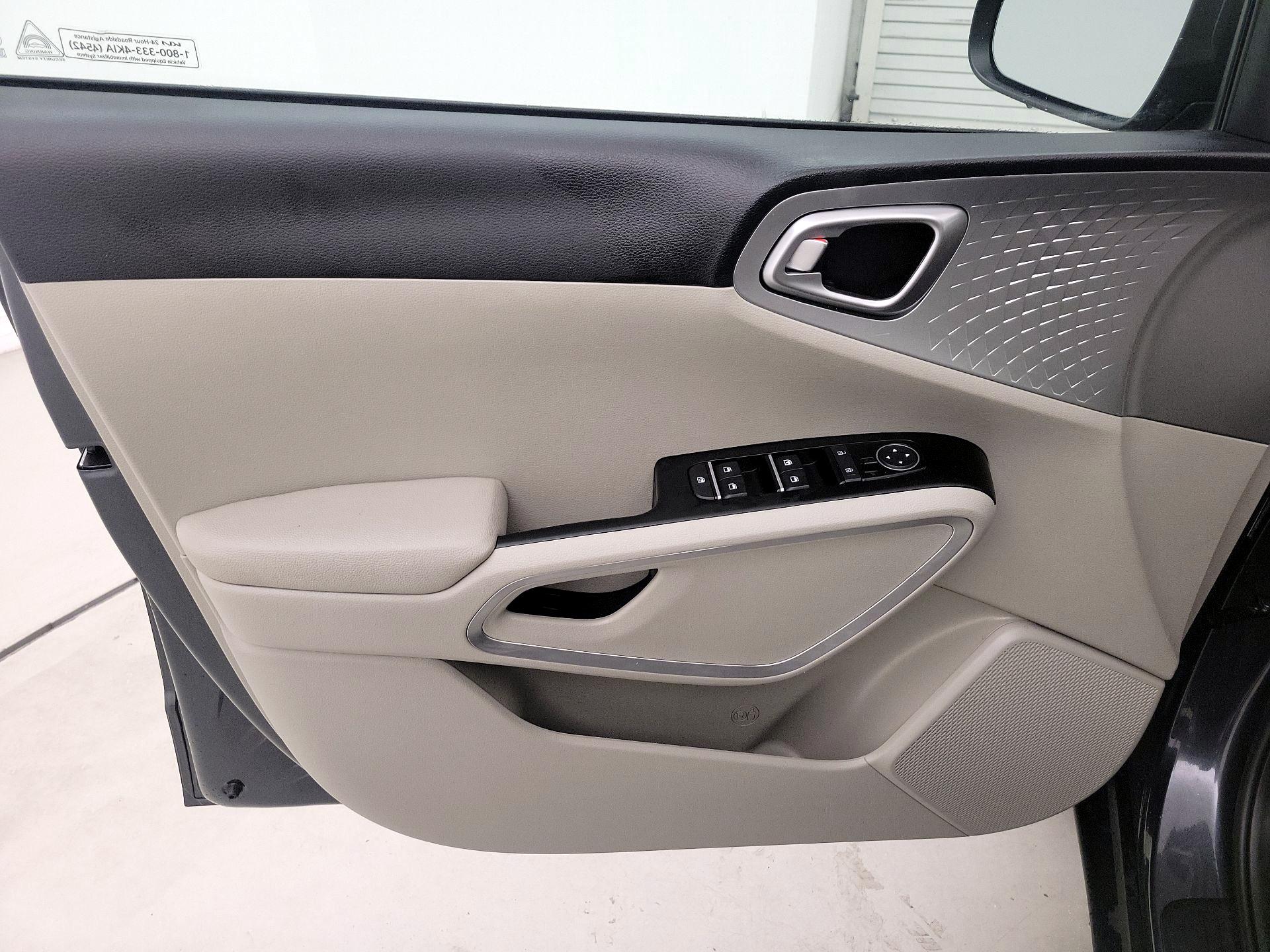 Thumbnail: 2025 Kia Soul - 12