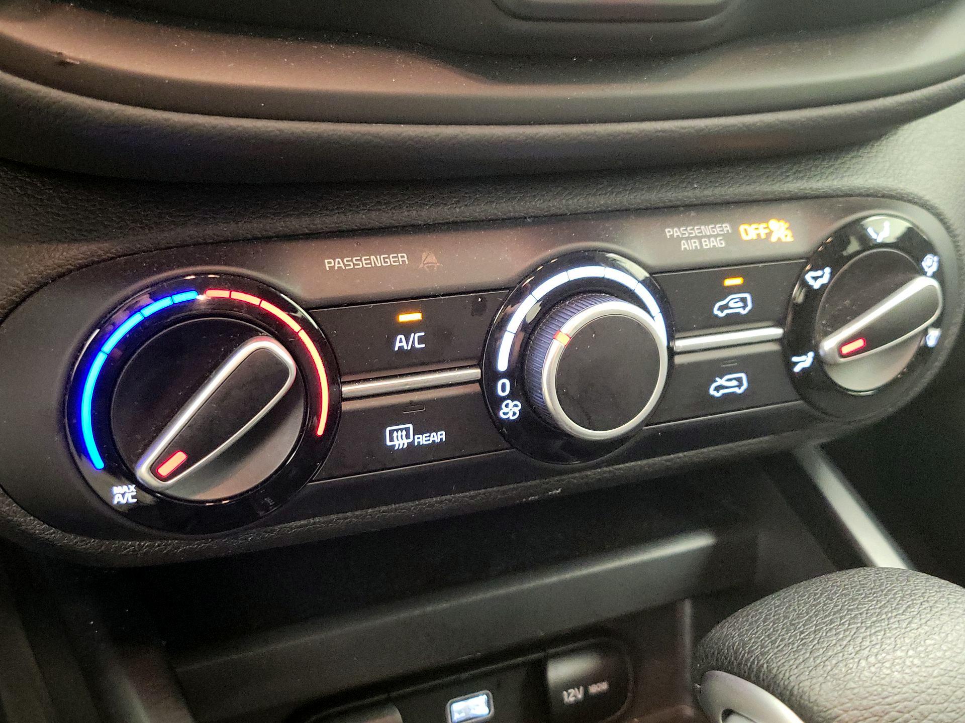Thumbnail: 2025 Kia Soul - 16