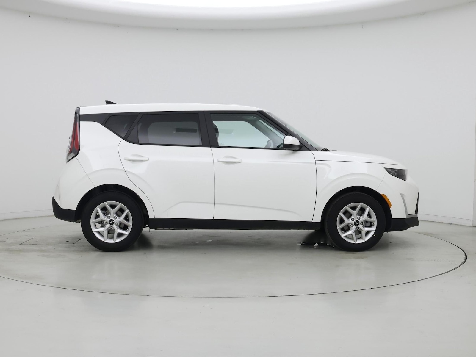 2025 Kia Soul LX - Photo 8