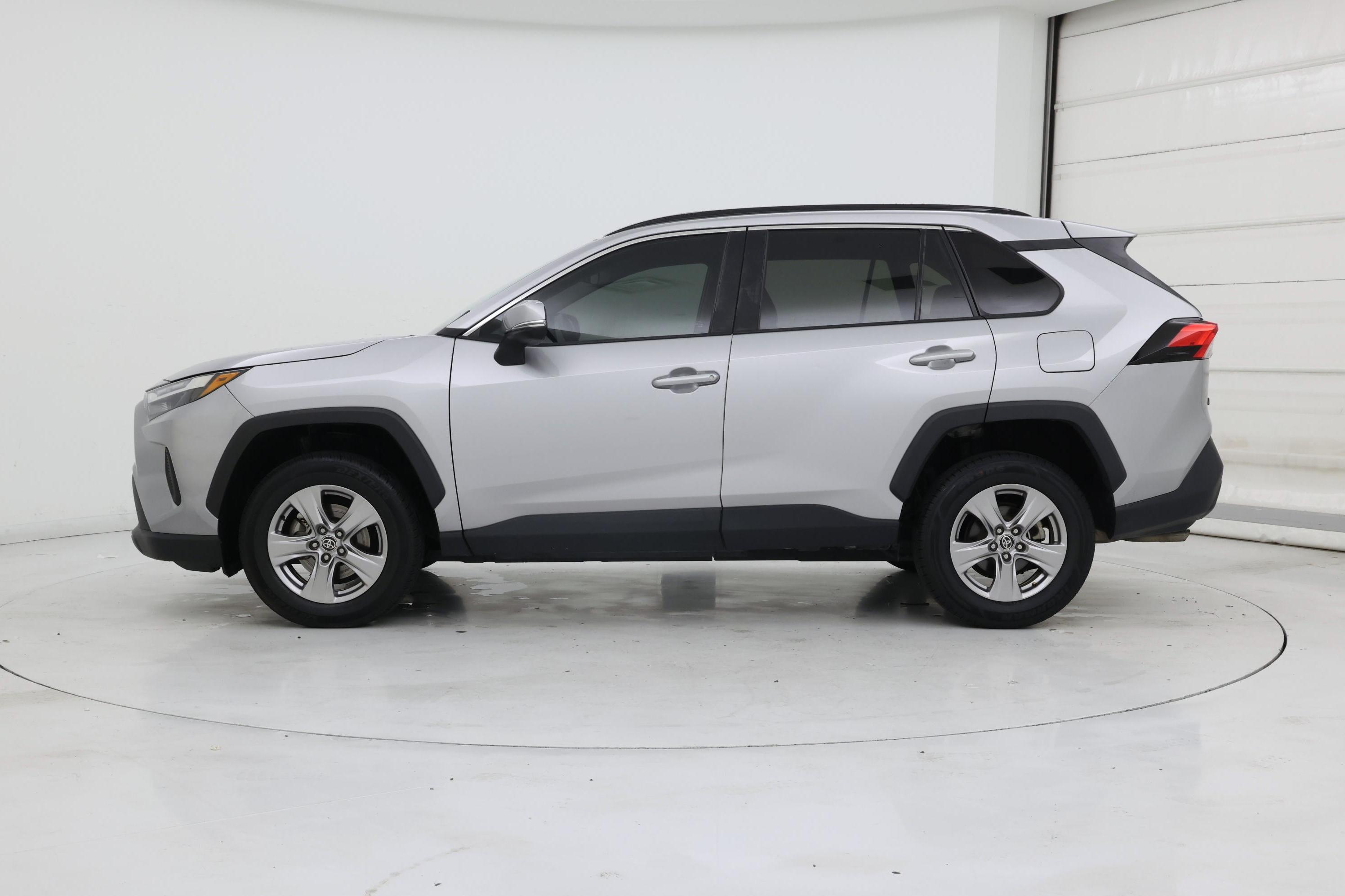 Thumbnail: 2023 Toyota RAV4 - 3