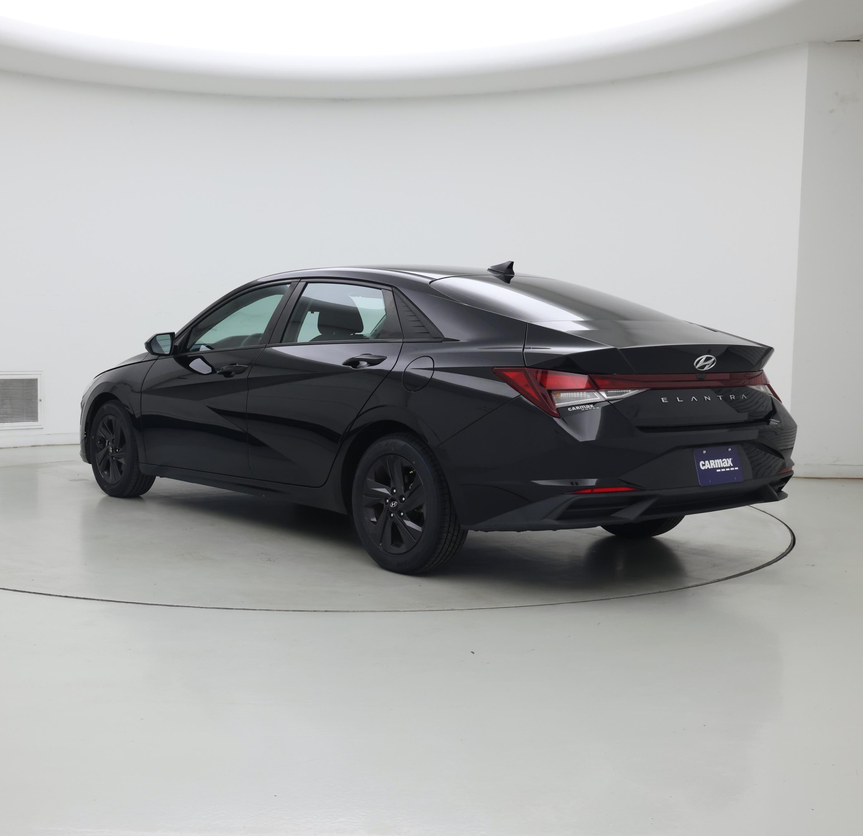 Thumbnail: 2022 Hyundai Elantra - 2