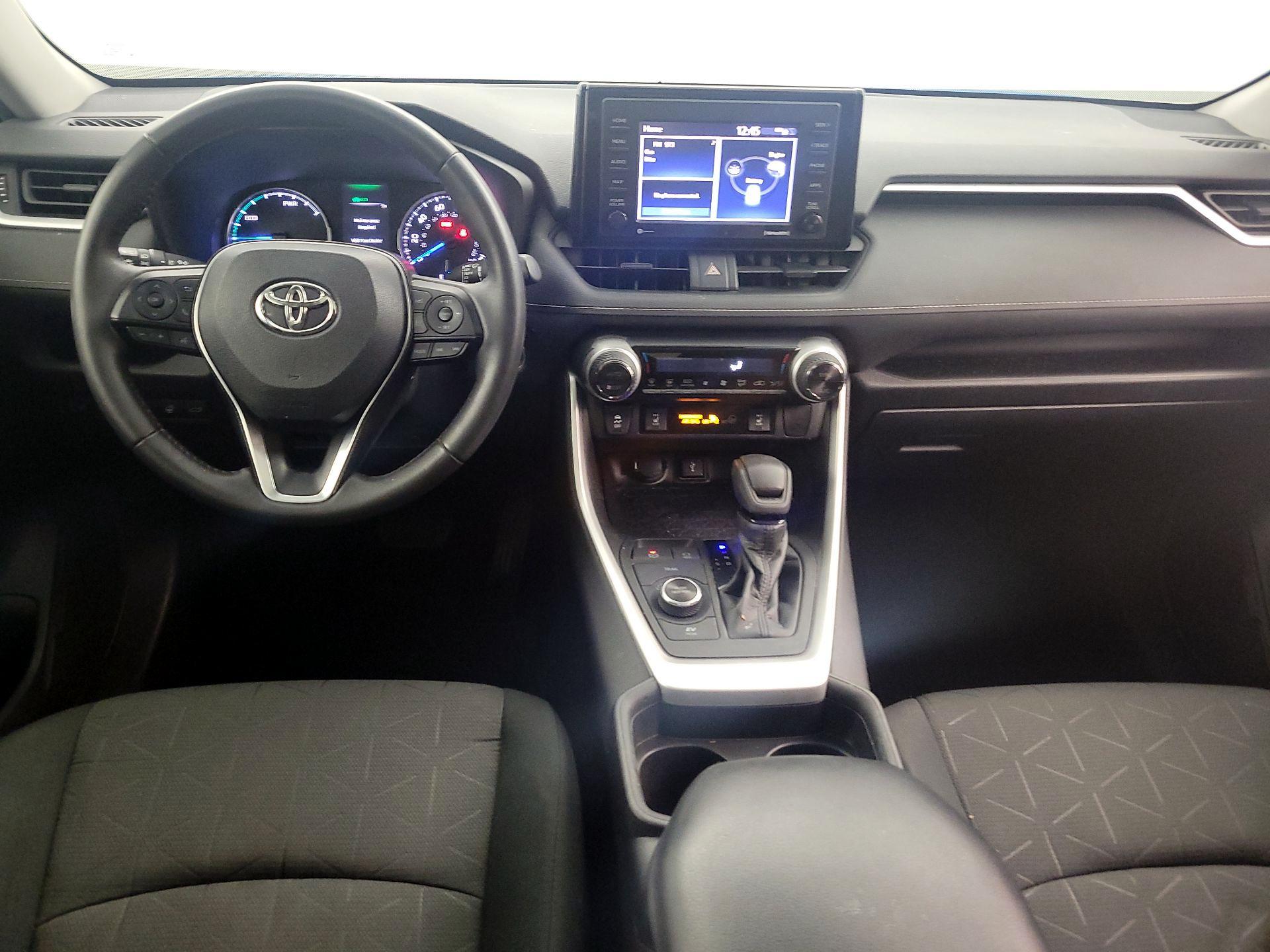 Thumbnail: 2020 Toyota RAV4 - 9