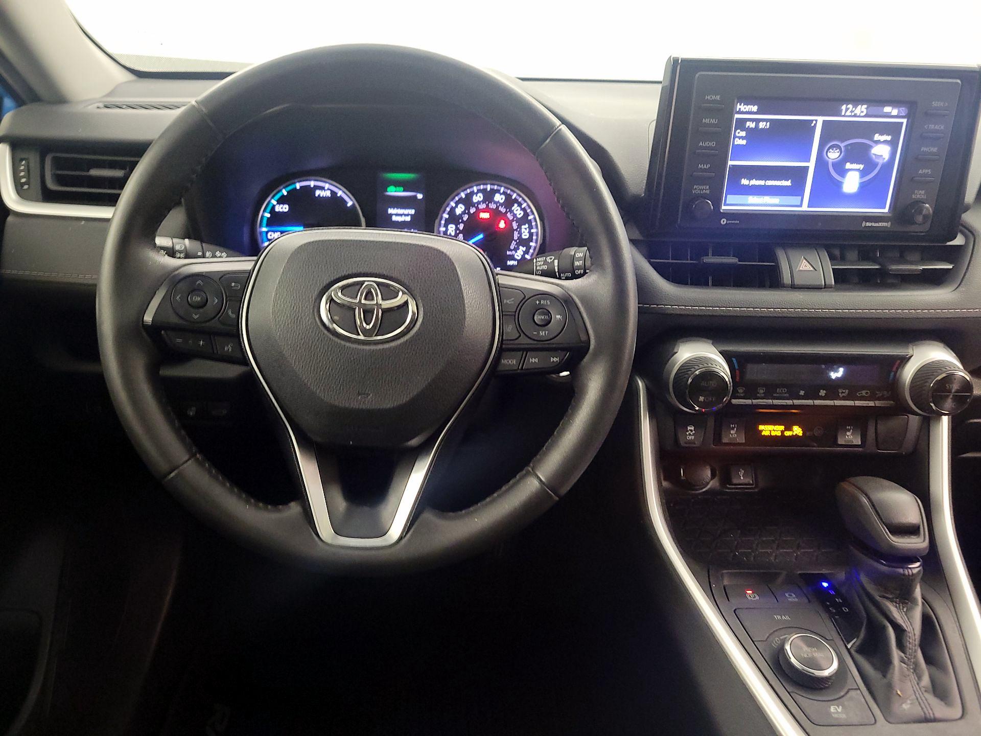 Thumbnail: 2020 Toyota RAV4 - 10