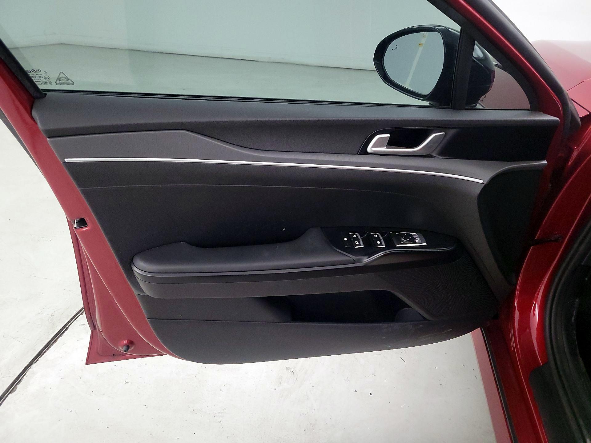 Thumbnail: 2021 Kia K5 - 12