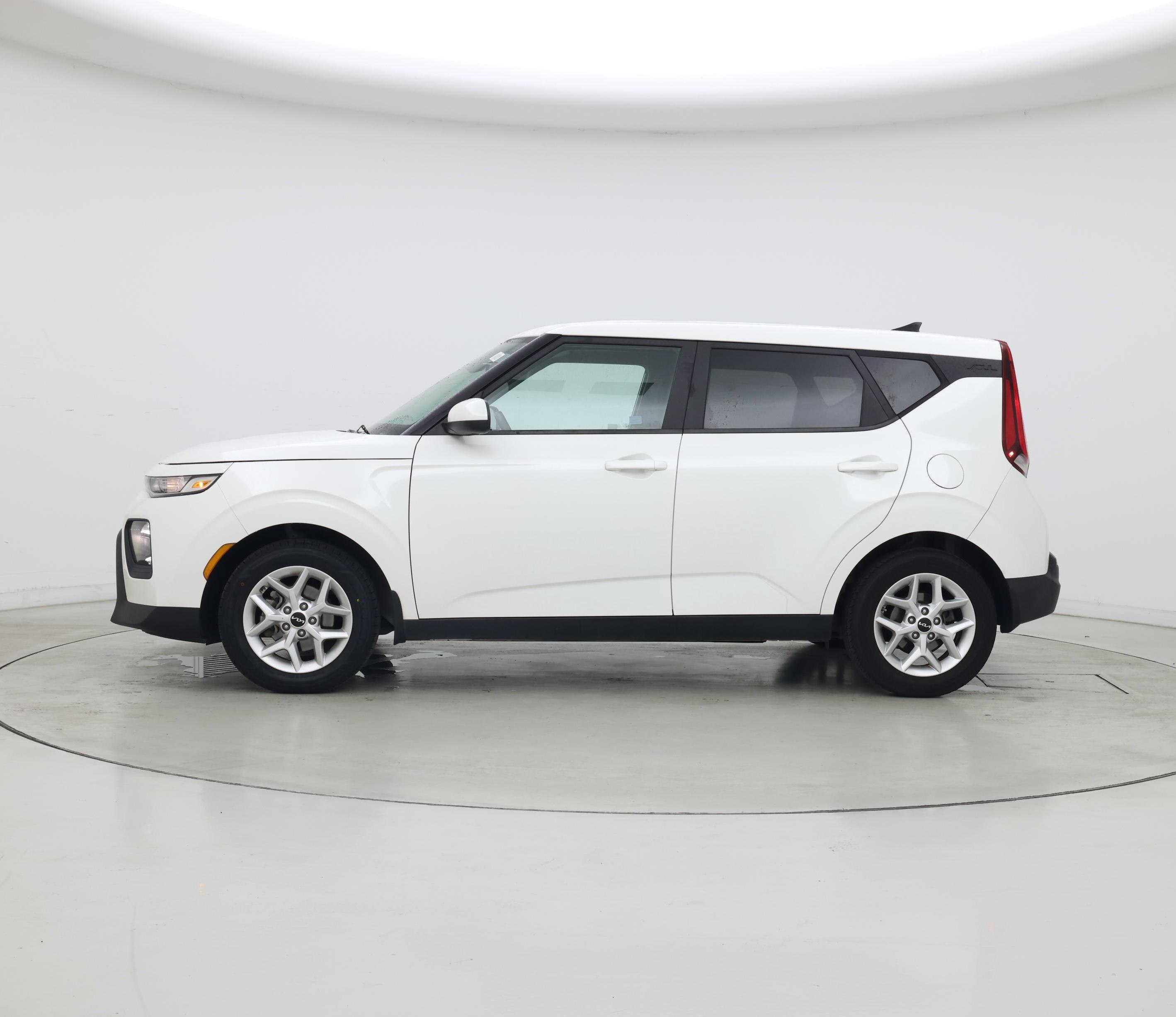 Thumbnail: 2022 Kia Soul - 3
