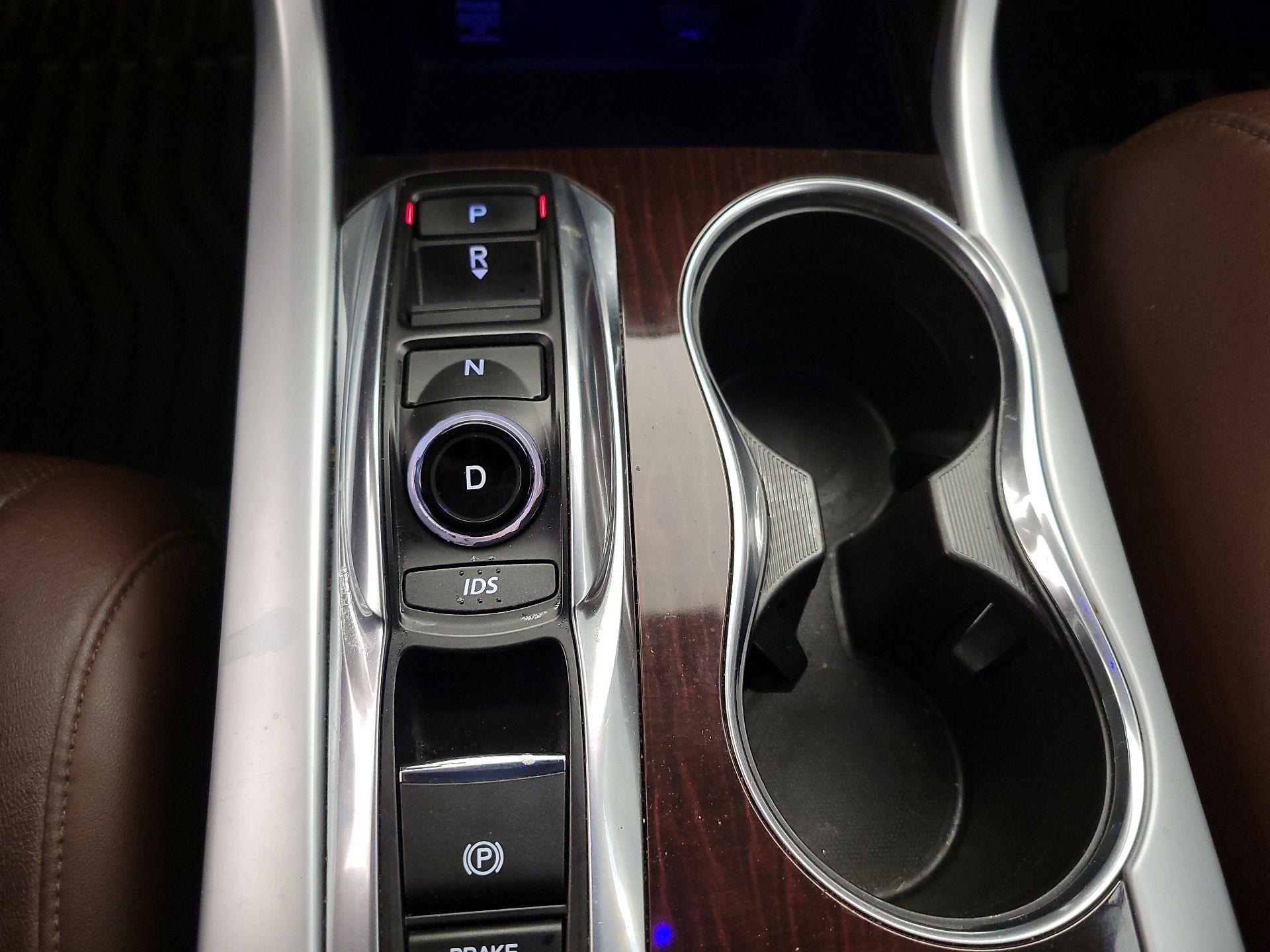 Thumbnail: 2015 Acura TLX - 18