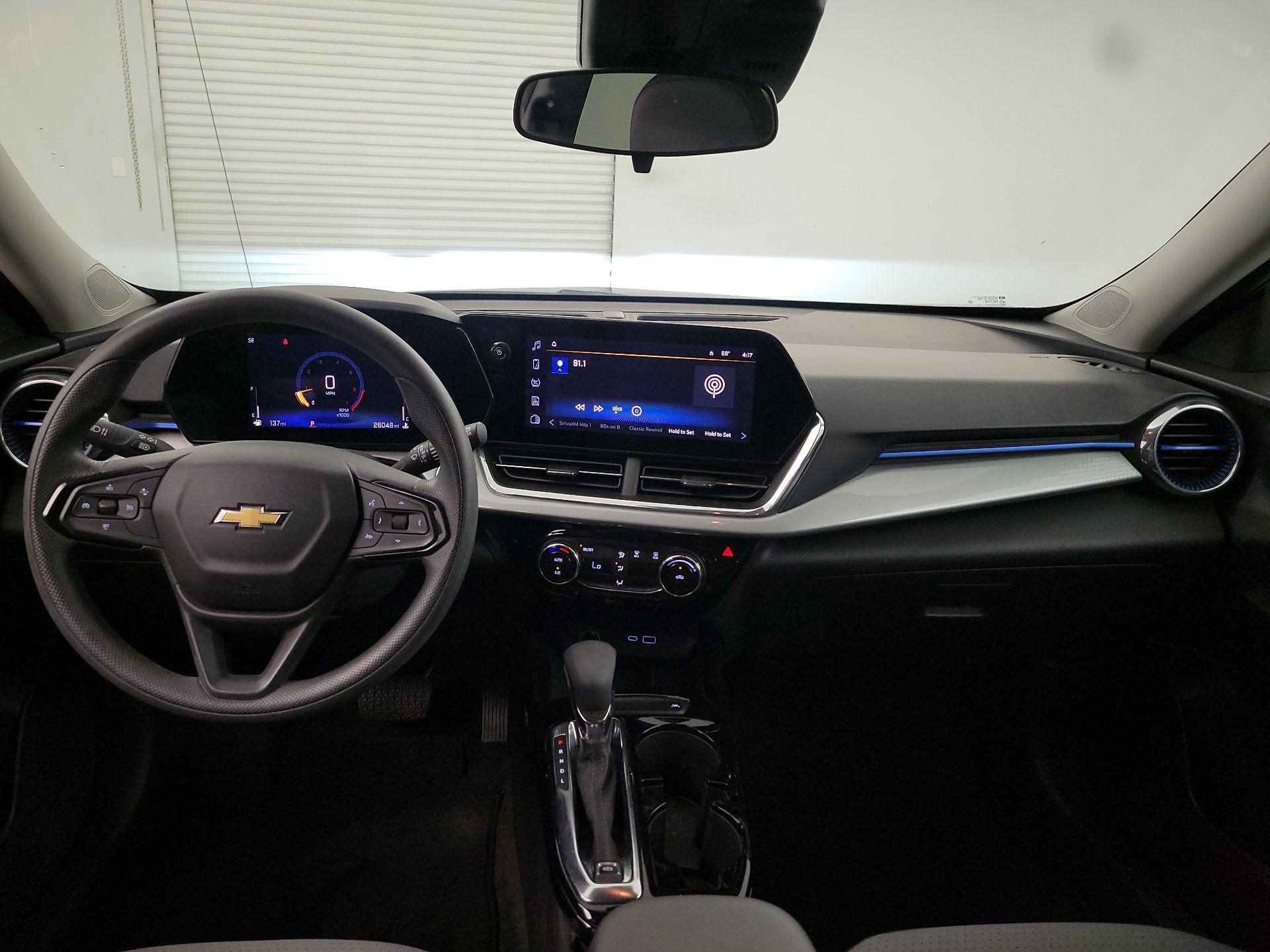 Thumbnail: 2025 Chevrolet Trax - 9