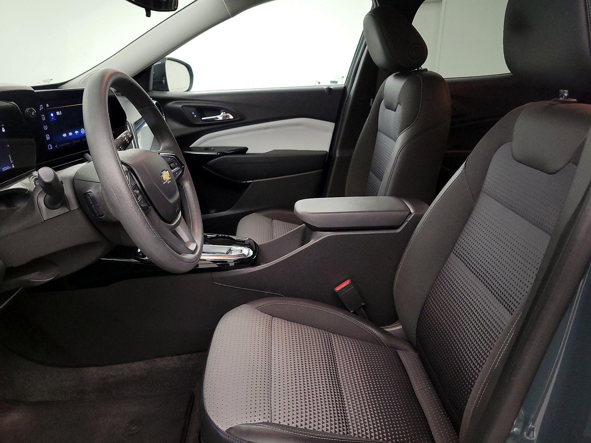 Thumbnail: 2025 Chevrolet Trax - 11