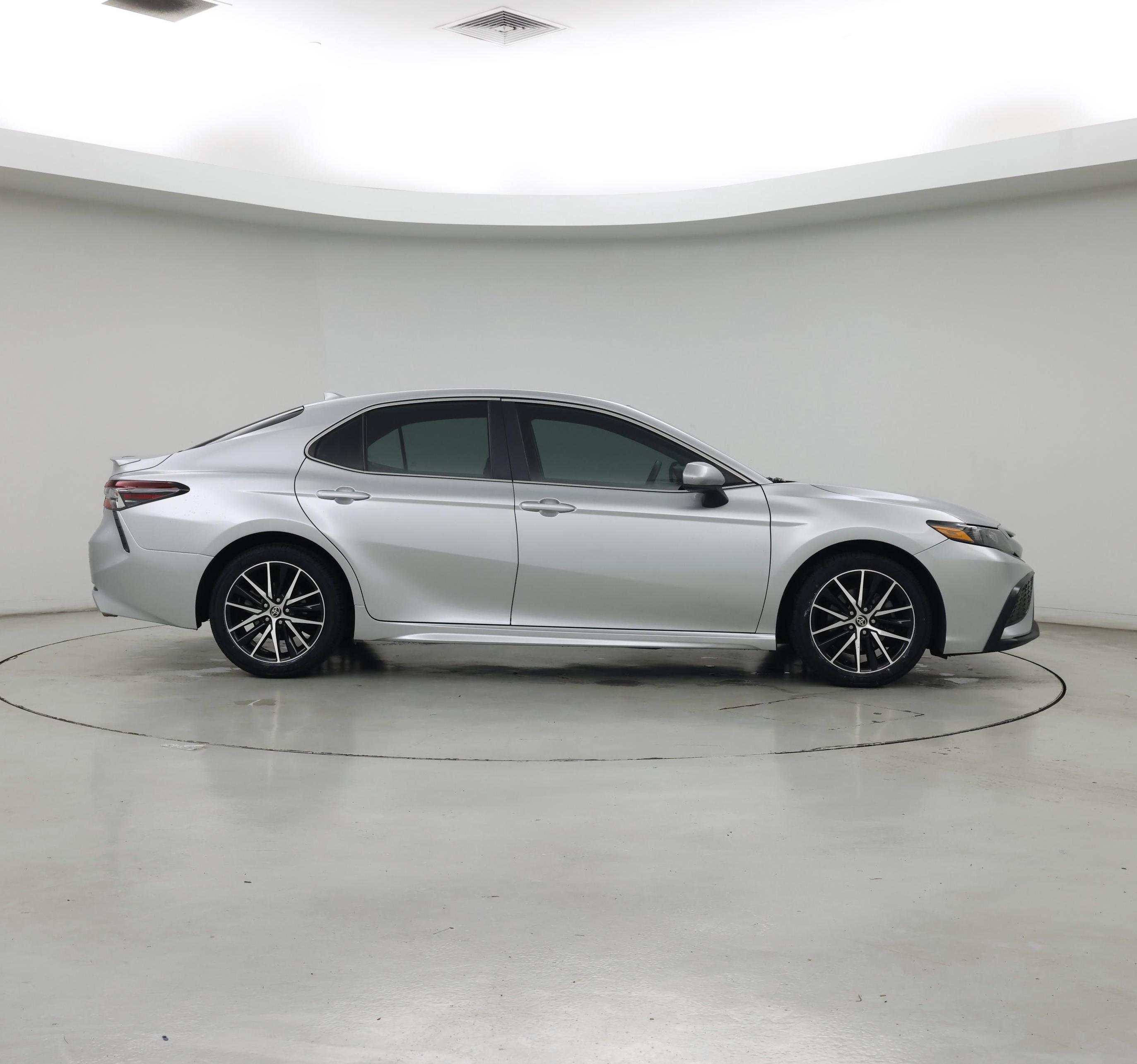 Thumbnail: 2021 Toyota Camry - 7